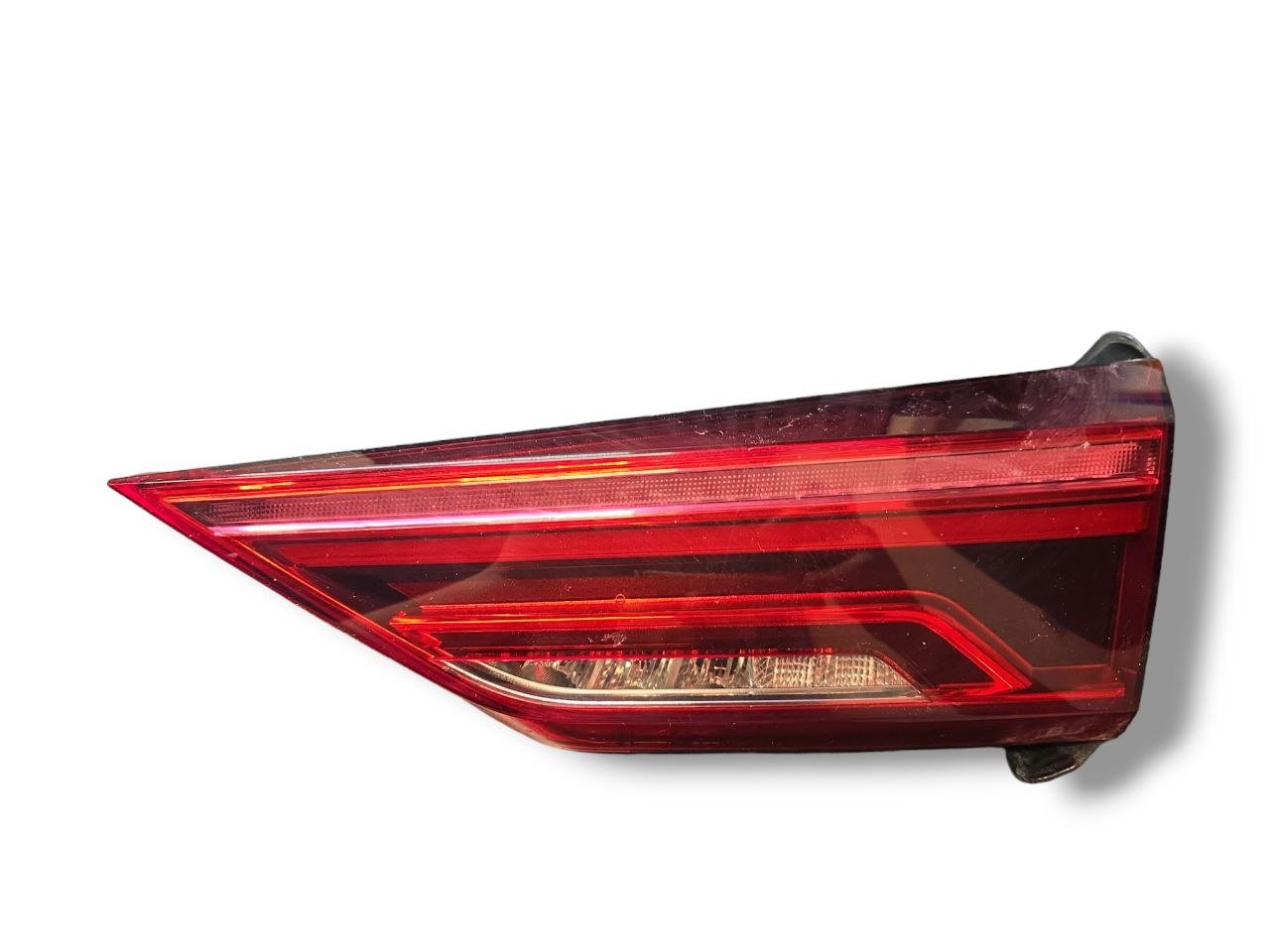 Stop / Fanale Posteriore Destro Interno Led Audi Q3 ( 2018 > ) Cod : 83A945094 - F&P CRASH SRLS - Ricambi Usati