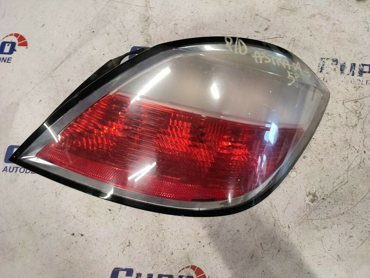 Right Rear Tail Light Stop Opel Astra 2004 2011 93190305 008653 - 02 - F&amp;P CRASH SRLS - Used Parts