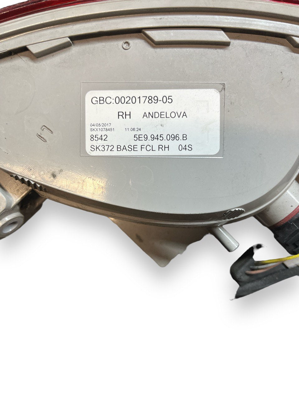 Stop Fanale Posteriore Destro Skoda Octavia SW ( 2018 ) cod : 5E9945096B - F&P CRASH SRLS - Ricambi Usati