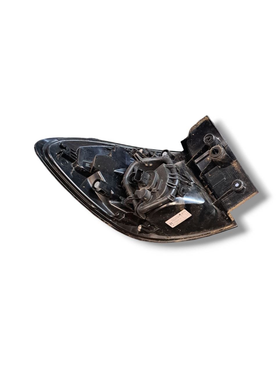 Stop / Fanale Posteriore esterno destro dx Alogeno Renault Captur ( 2013 - 2019 ) COD:676650024 - F&P CRASH SRLS - Ricambi Usati