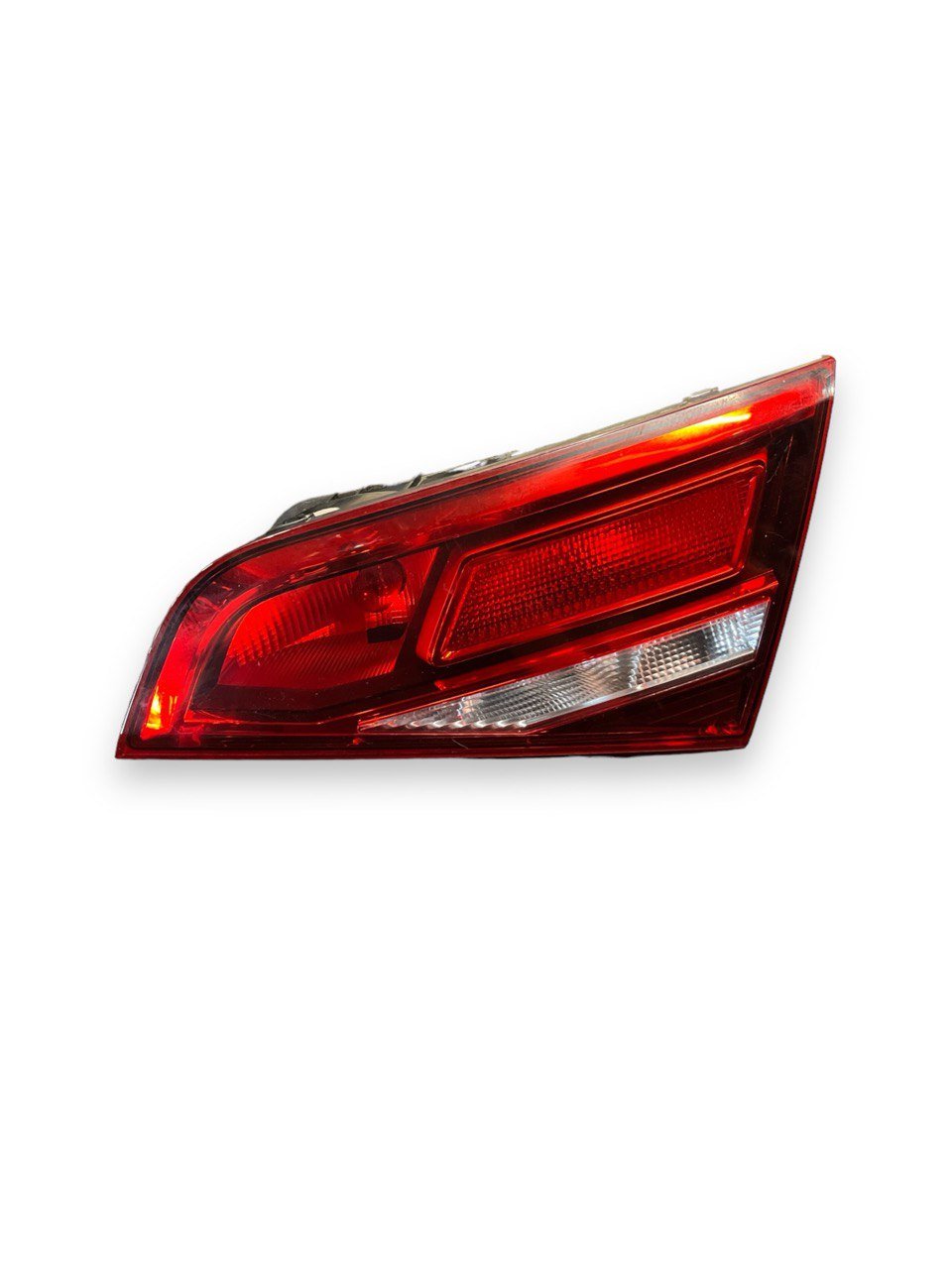 Stop / Fanale posteriore interno destro alogeno Audi A3 8V (2012 - 2020)cod.8V4945076 - F&P CRASH SRLS - Ricambi Usati