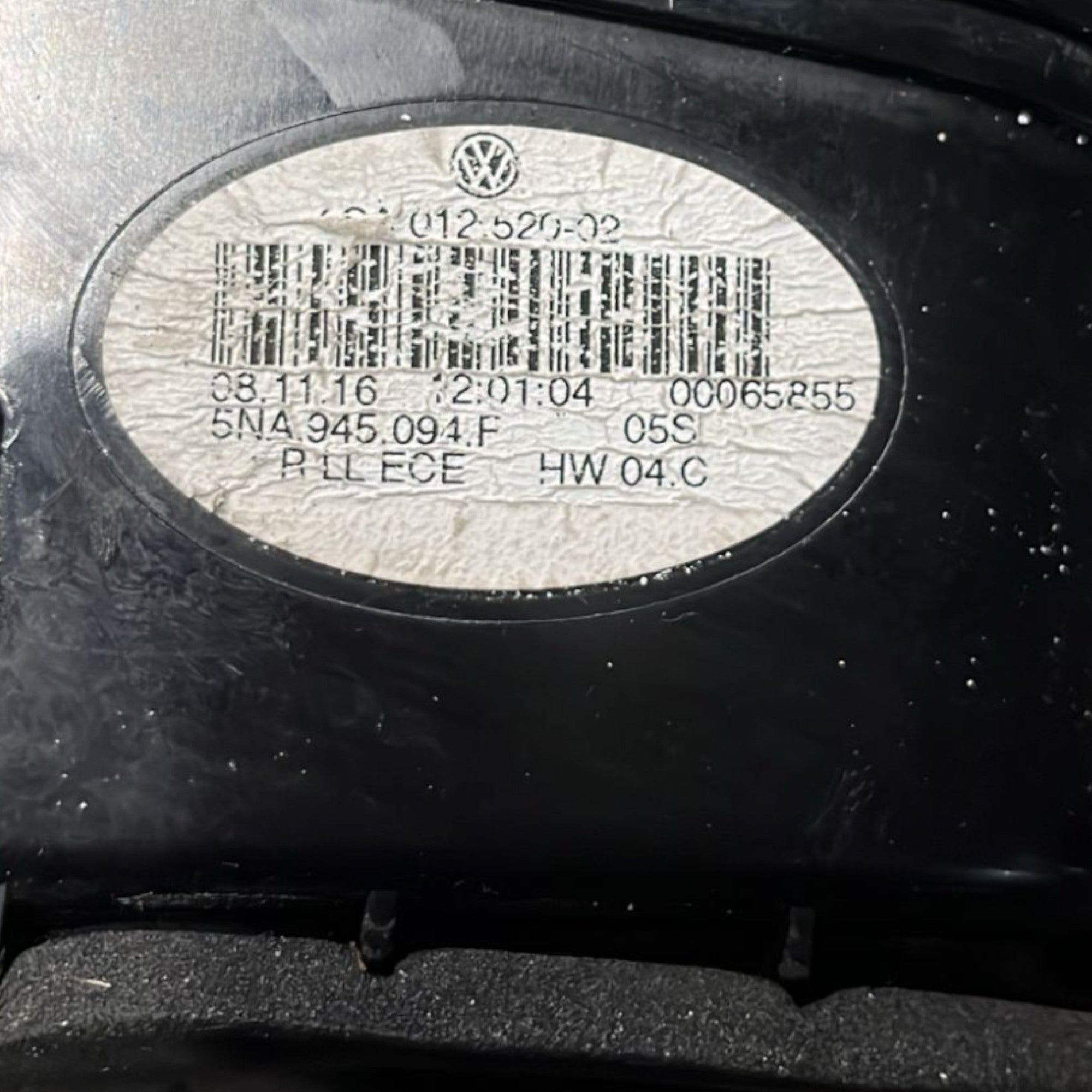 Stop / Fanale Posteriore Interno Destro interno LED Volkswagen Tiguan AD1 cod:5NA945094F (2016 > 2024 ) - F&P CRASH SRLS - Ricambi Usati