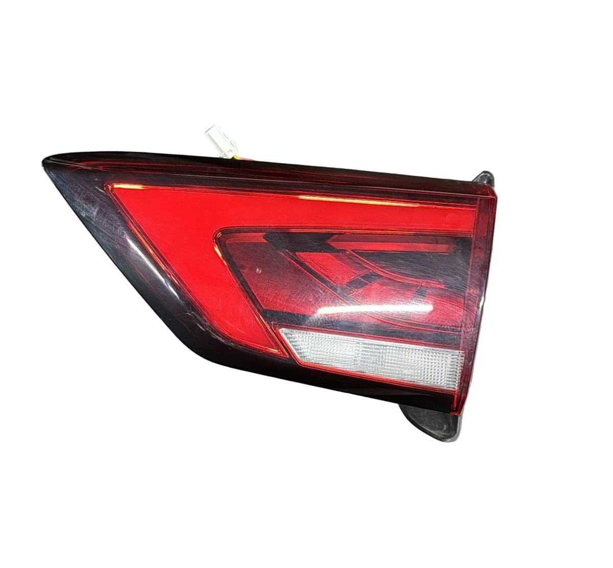 Stop / fanale posteriore interno destro MG ZS cod.A049988 (2021 - ) - F&P CRASH SRL - Ricambi Usati
