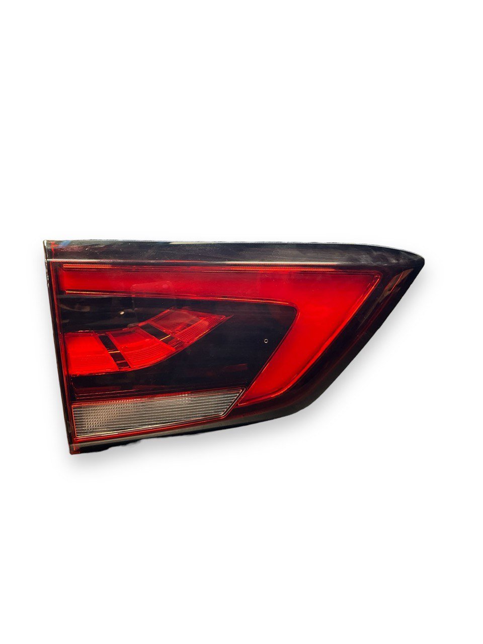 Stop / Fanale posteriore interno sinistro (sx) Led MG ZS EV (2017>) cod: ZS11661192 - F&P CRASH SRLS - Ricambi Usati