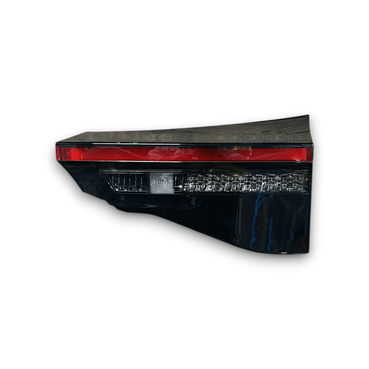 Stop / Fanale Posteriore Led Interno Destro Toyota Yaris Cross cod:81580 - 0DB70 (2020 >) - F&P CRASH SRLS - Ricambi Usati