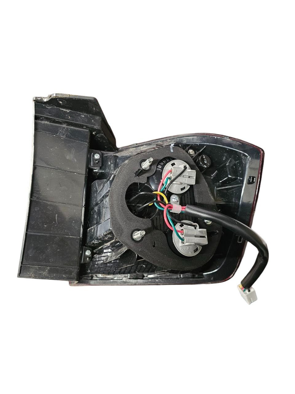 Stop / Fanale Posteriore Sinistra Alogeno DR 5.0 Cod:60403300 (2020 - >) - F&P CRASH SRLS - Ricambi Usati
