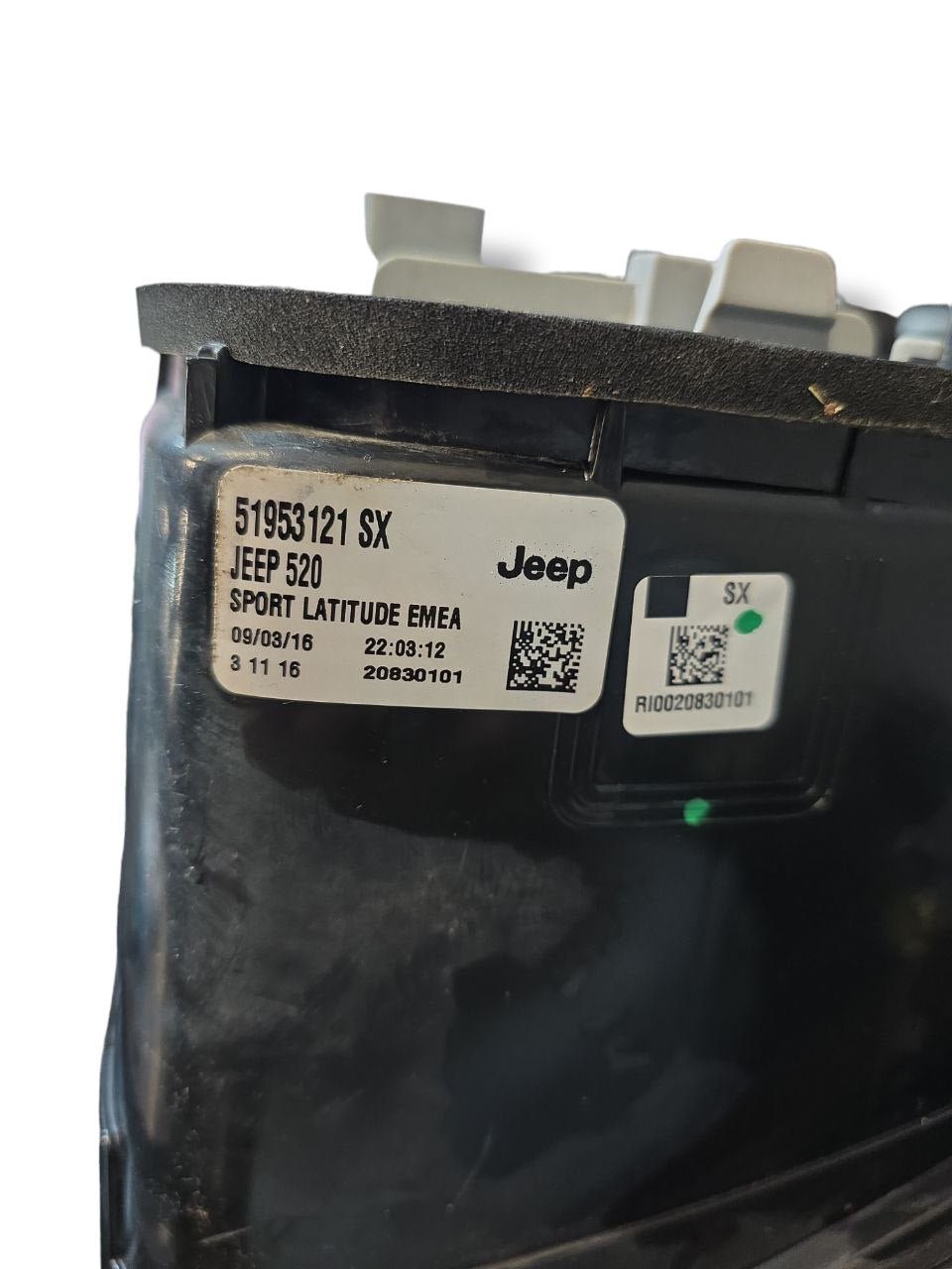 Stop / Left Halogen Tail Light Jeep Renegade (2014 >) Code: 51953121 - F&P CRASH SRLS - Used Parts