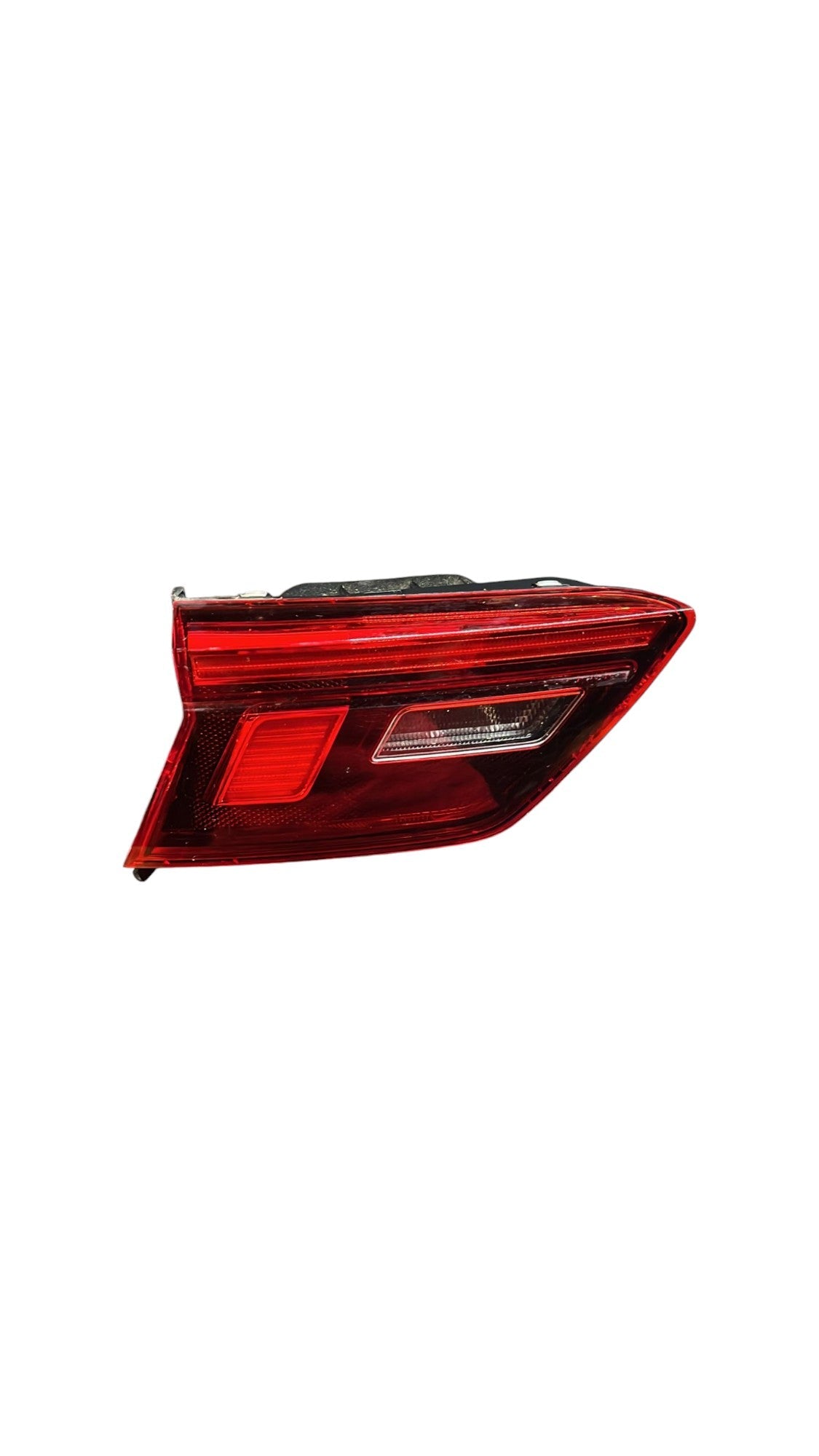 Stop / fanale posteriore sinistro interno LED Volkswagen Tiguan AD1 cod.5NA945093F (2016 - 2024 ) - F&P CRASH SRLS - Ricambi Usati