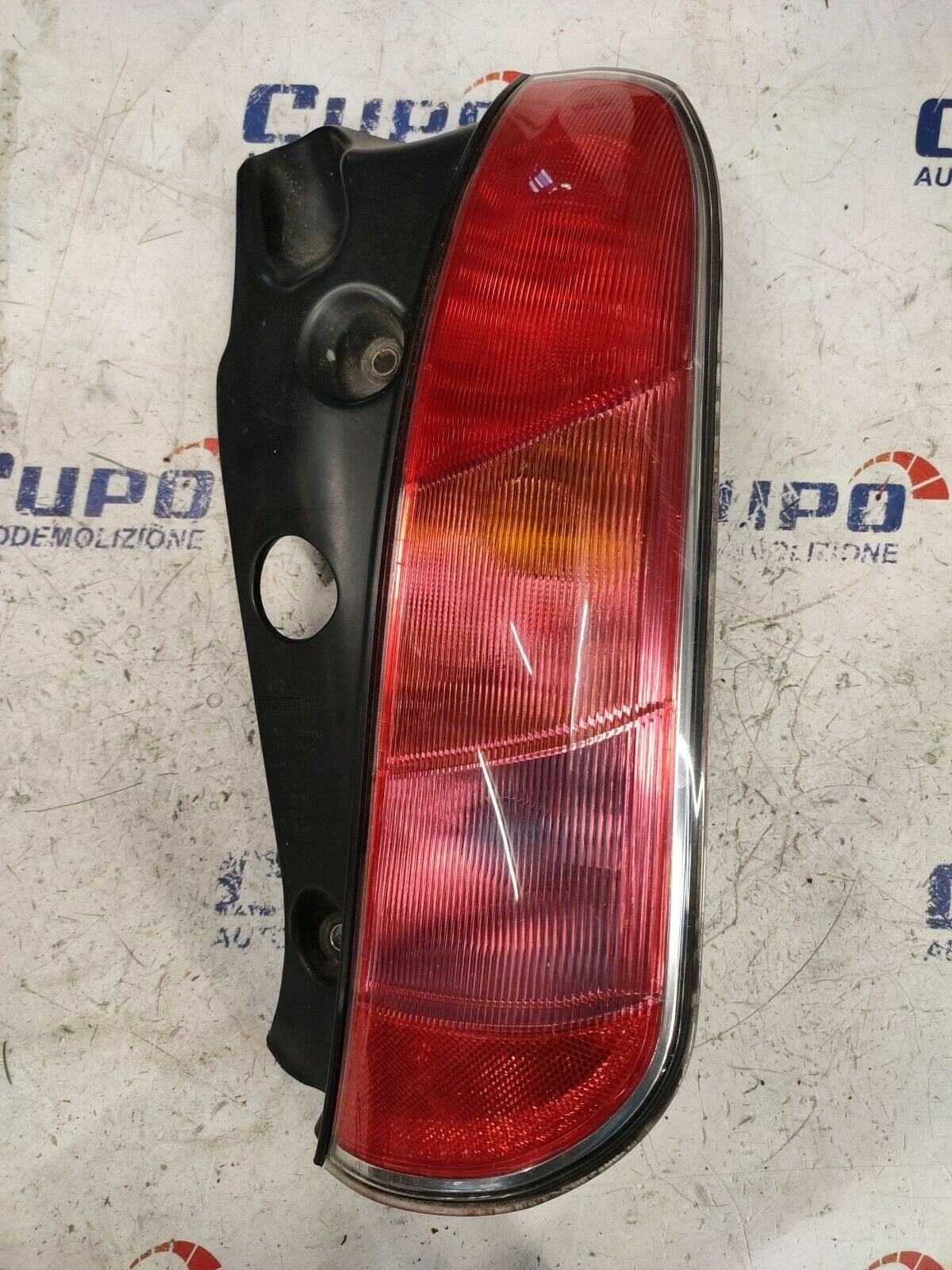 Stop Fanale Posteriore Sinistro Lancia Ypsilon 51753384 - F&amp;P CRASH SRLS - Ricambi Usati