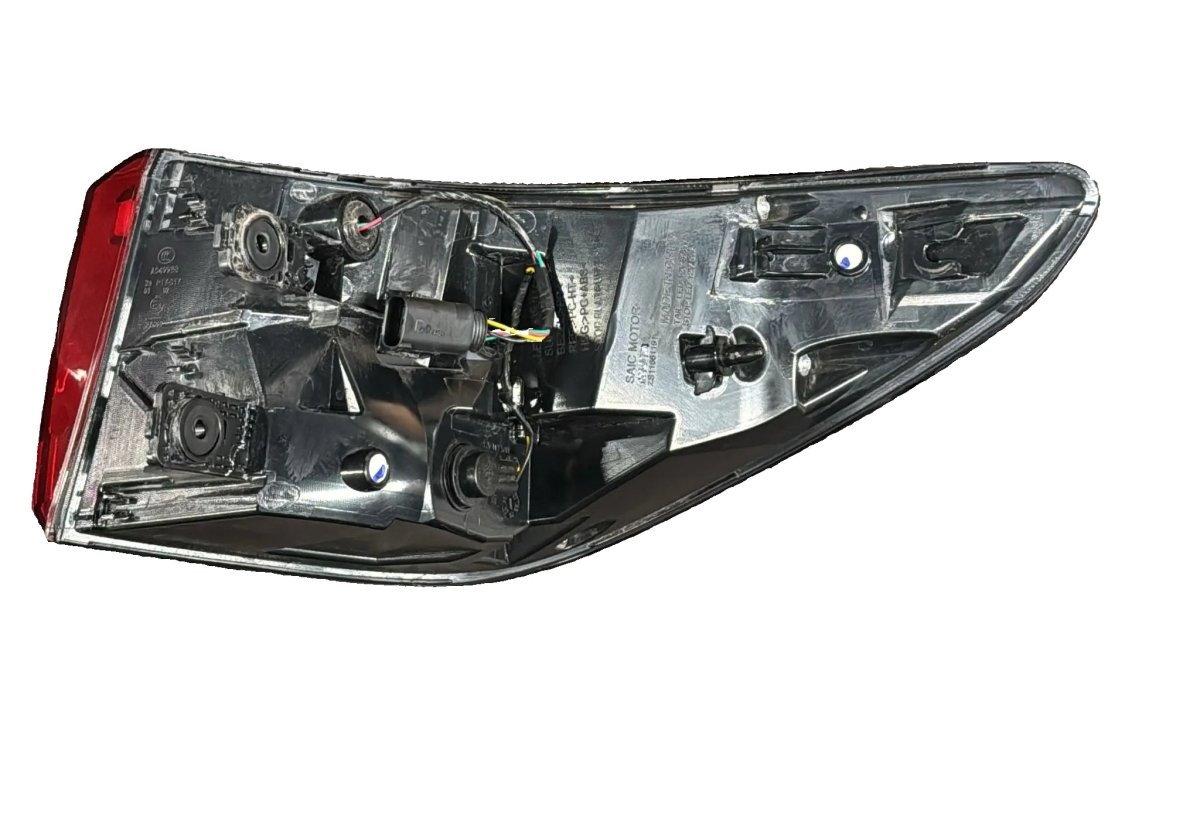Stop / fanale posteriore sinistro MG ZS cod.A049988 (2021 - ) - F&P CRASH SRL - Ricambi Usati