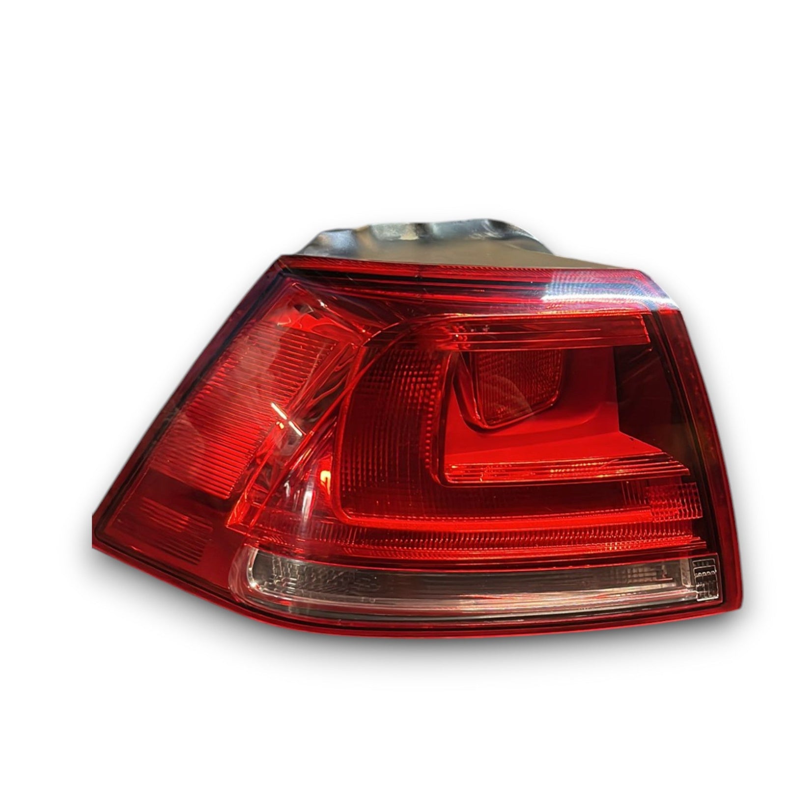 Stop / Fanale Posteriore Sinistro Volkswagen Golf VII cod:5G0945095B ( 2012 >2019) - F&P CRASH SRLS - Ricambi Usati