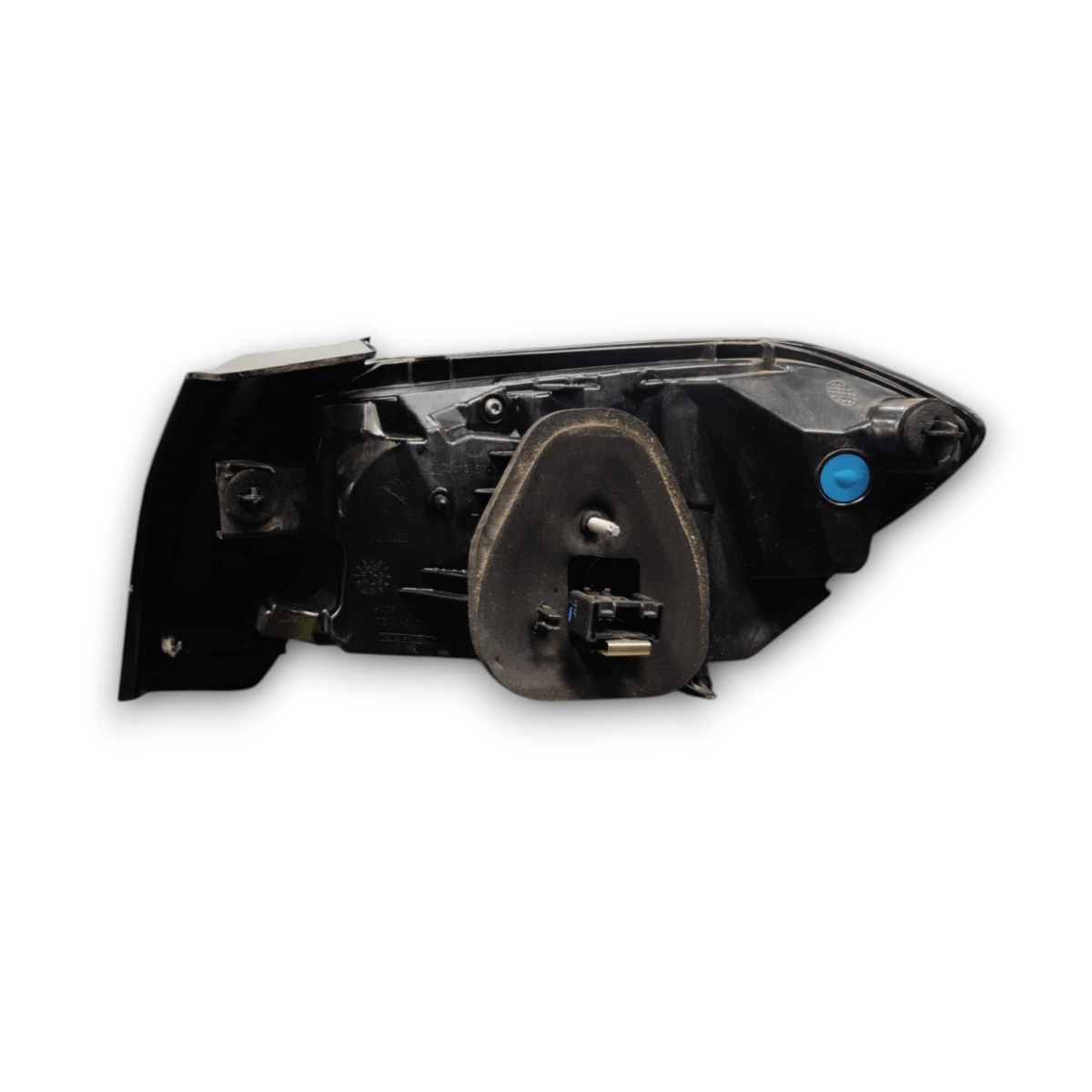 Stop / left tail light peugeot 208 code: 9823216880 (2019 - ) - F&P CRASH SRLS - Used Spare Parts