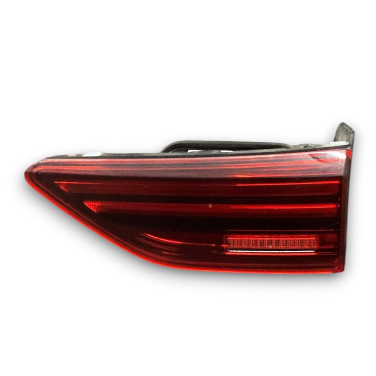 Stop interno posteriore destro volkswagen golf VIII cod . 5h0.945.094.h (2019 >) - F&P CRASH SRL - Ricambi Usati