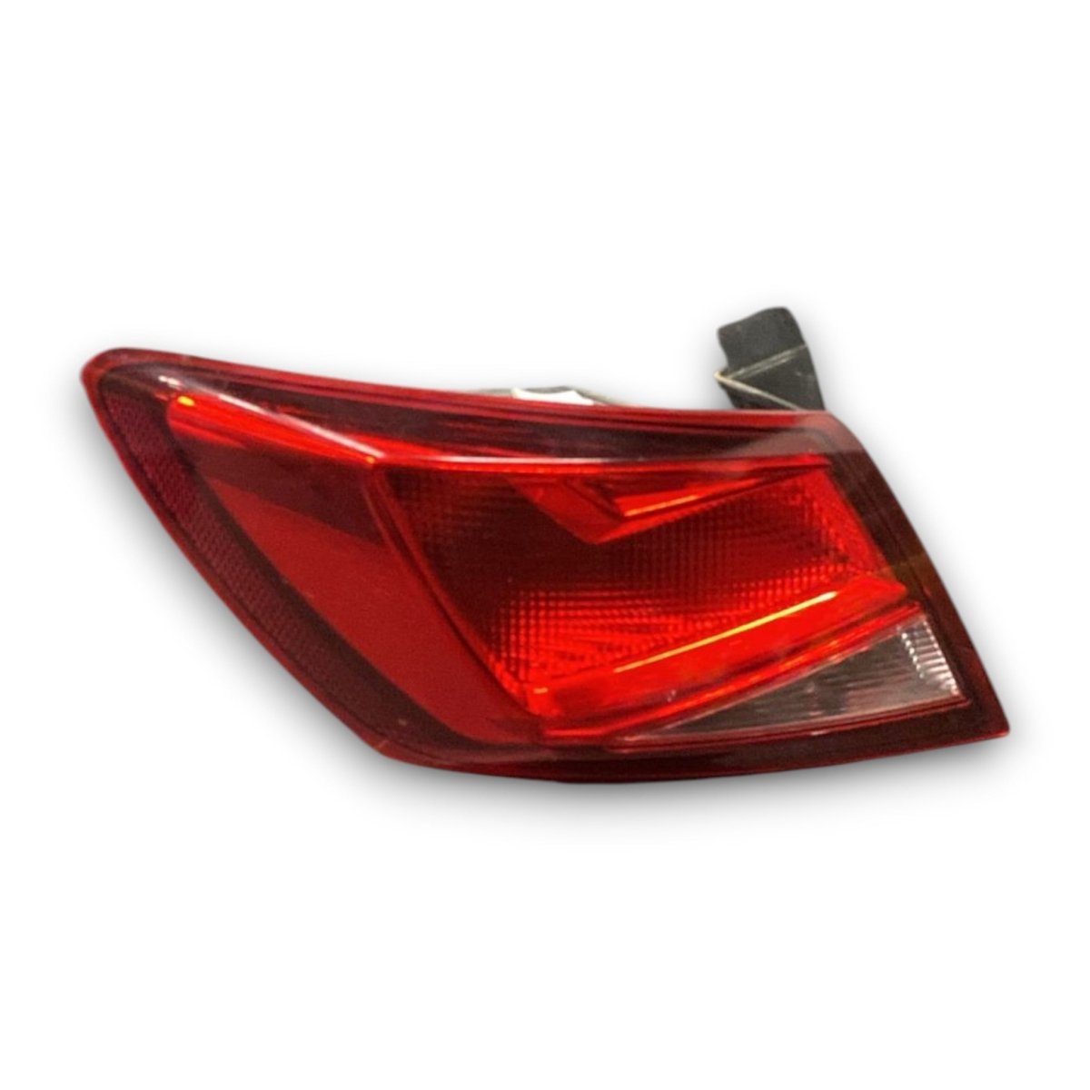 Stop posteriore sinistro seat leon III cod . 90058407 (2012 > 2019) - F&P CRASH SRL - Ricambi Usati