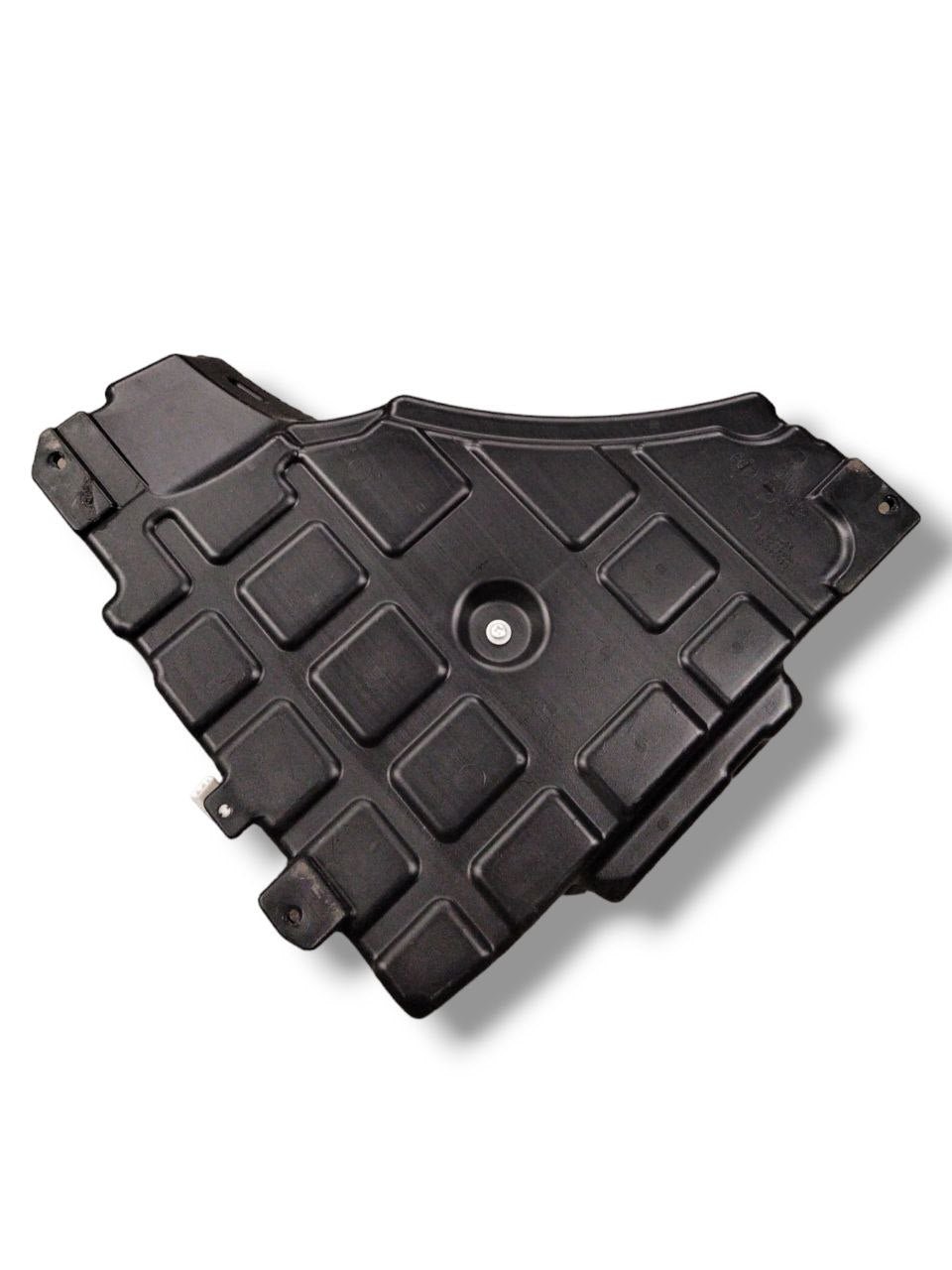 Subwoofer speaker box Jeep Grand Cherokee WK2 (2010 to 2021) code.05064610A - F&P CRASH SRLS - Used Parts