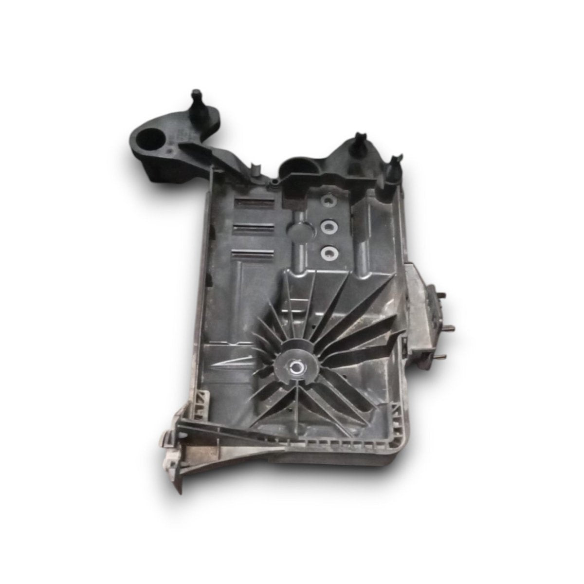 Supporto / alloggiamento batteria volkswagen golf VIII cod . 5WA915331 (2019 >) - F&P CRASH SRL - Ricambi Usati