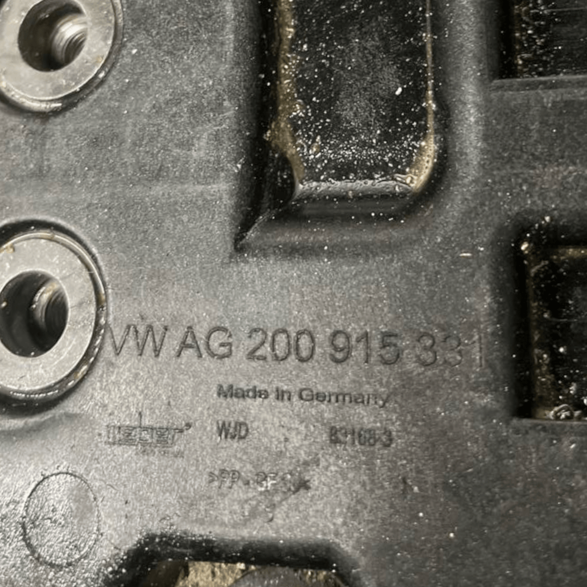 Support / Battery Housing Volkswagen Polo VI AW1 (2017 - ) code: 200915331 - F&P CRASH SRLS - Used Spare Parts