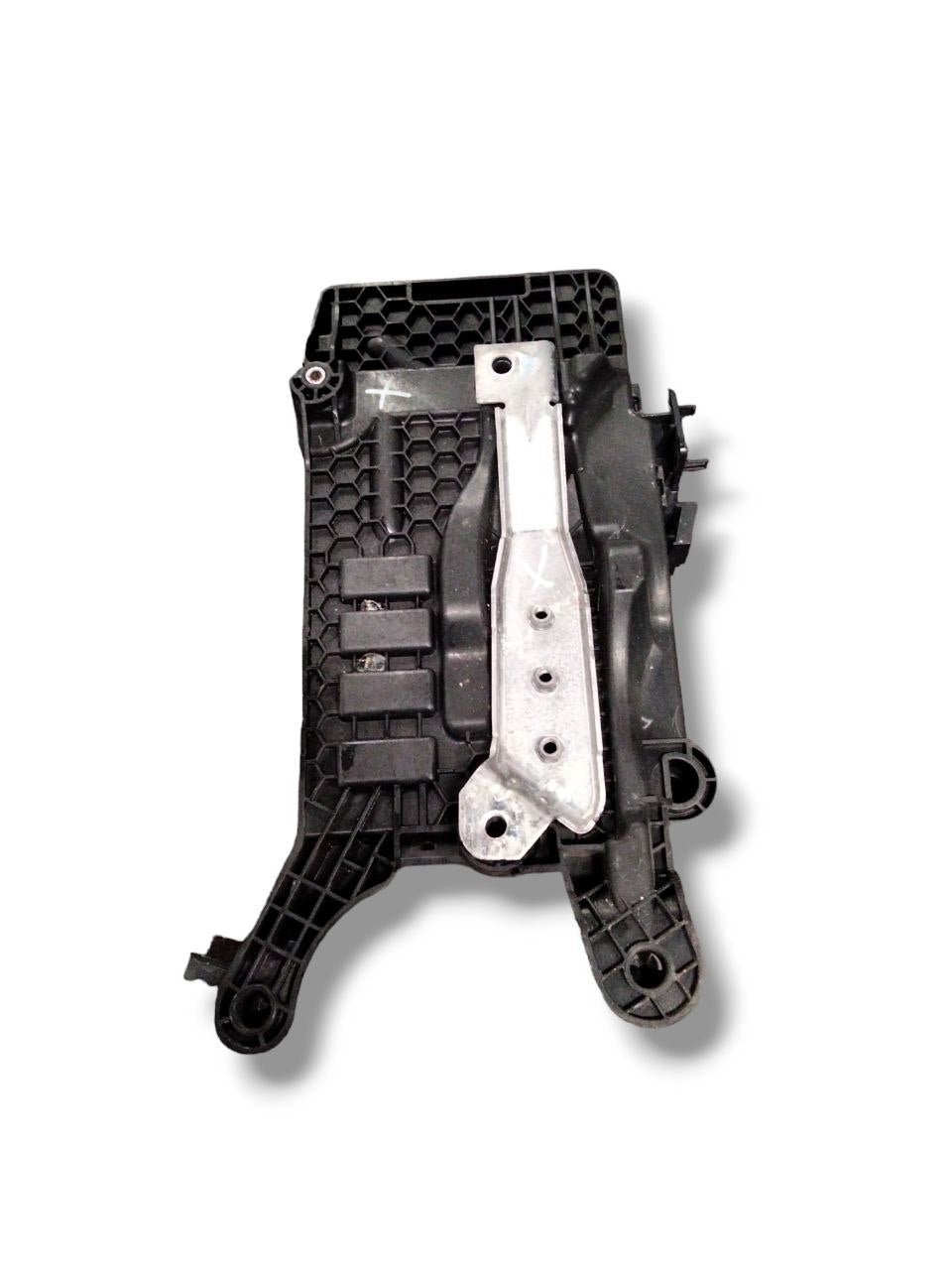 Supporto Batteria Volkswagen T - Cross ( 2019> ) cod.2Q0915331 - F&P CRASH SRLS - Ricambi Usati