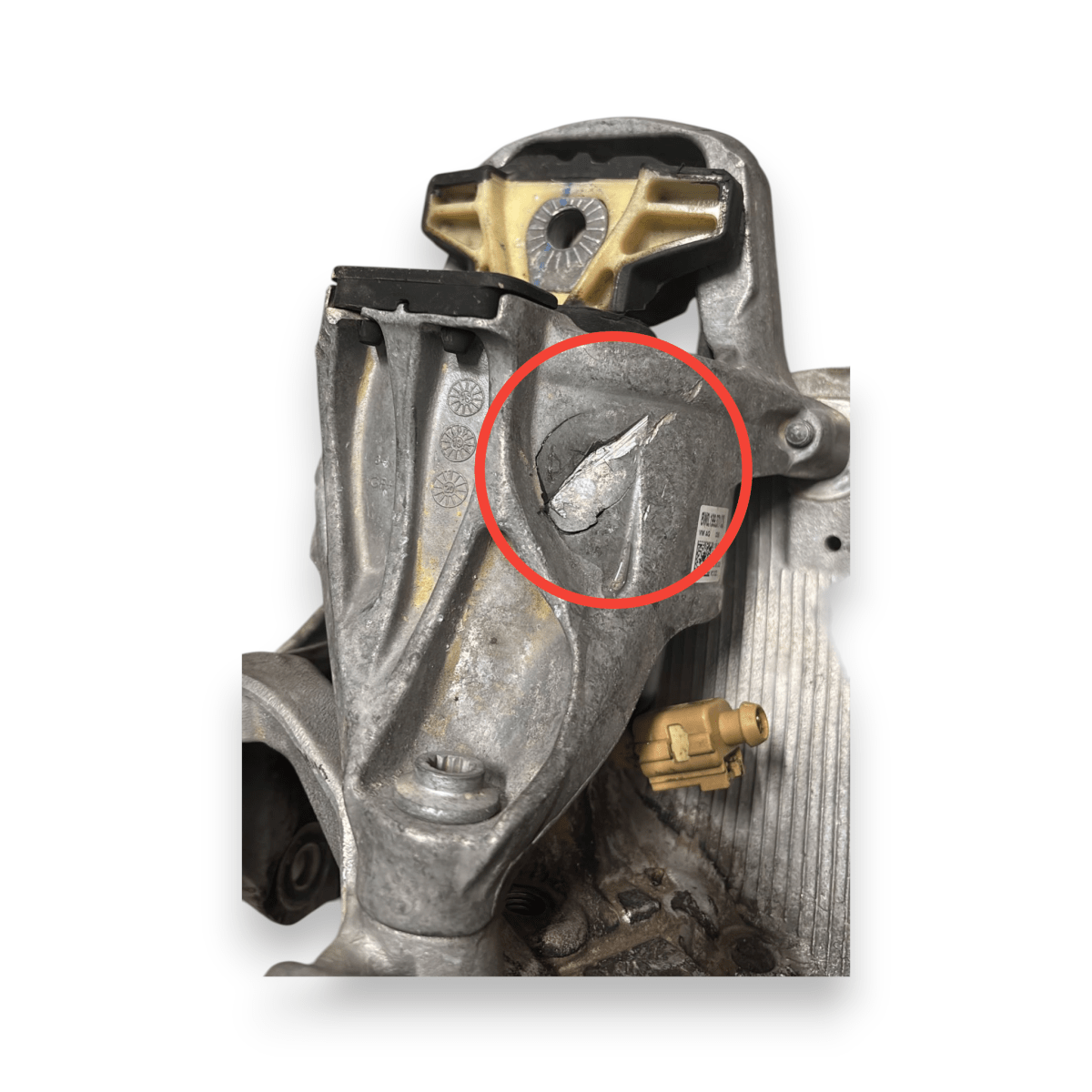 Supporto motore anteriore sinistro (sx) audi a4 b9 2.0 diesel cod:8w0199371cs (2015 - 2024) - F&P CRASH SRL - Ricambi Usati