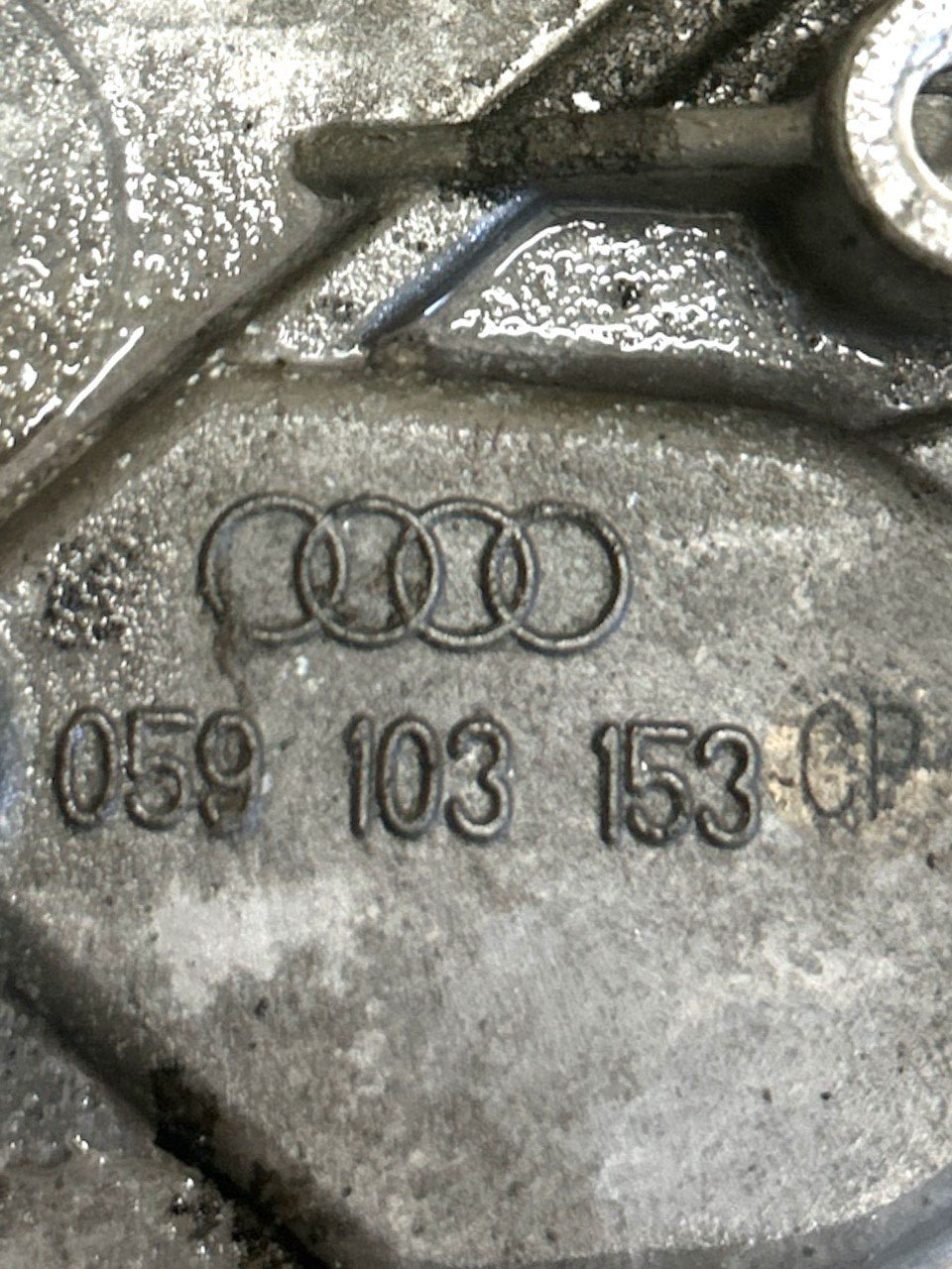 Supporto Paraolio Distribuzione Audi A7 3.0 Diesel (2017 > ) cod.059103153CP - F&P CRASH SRLS - Ricambi Usati
