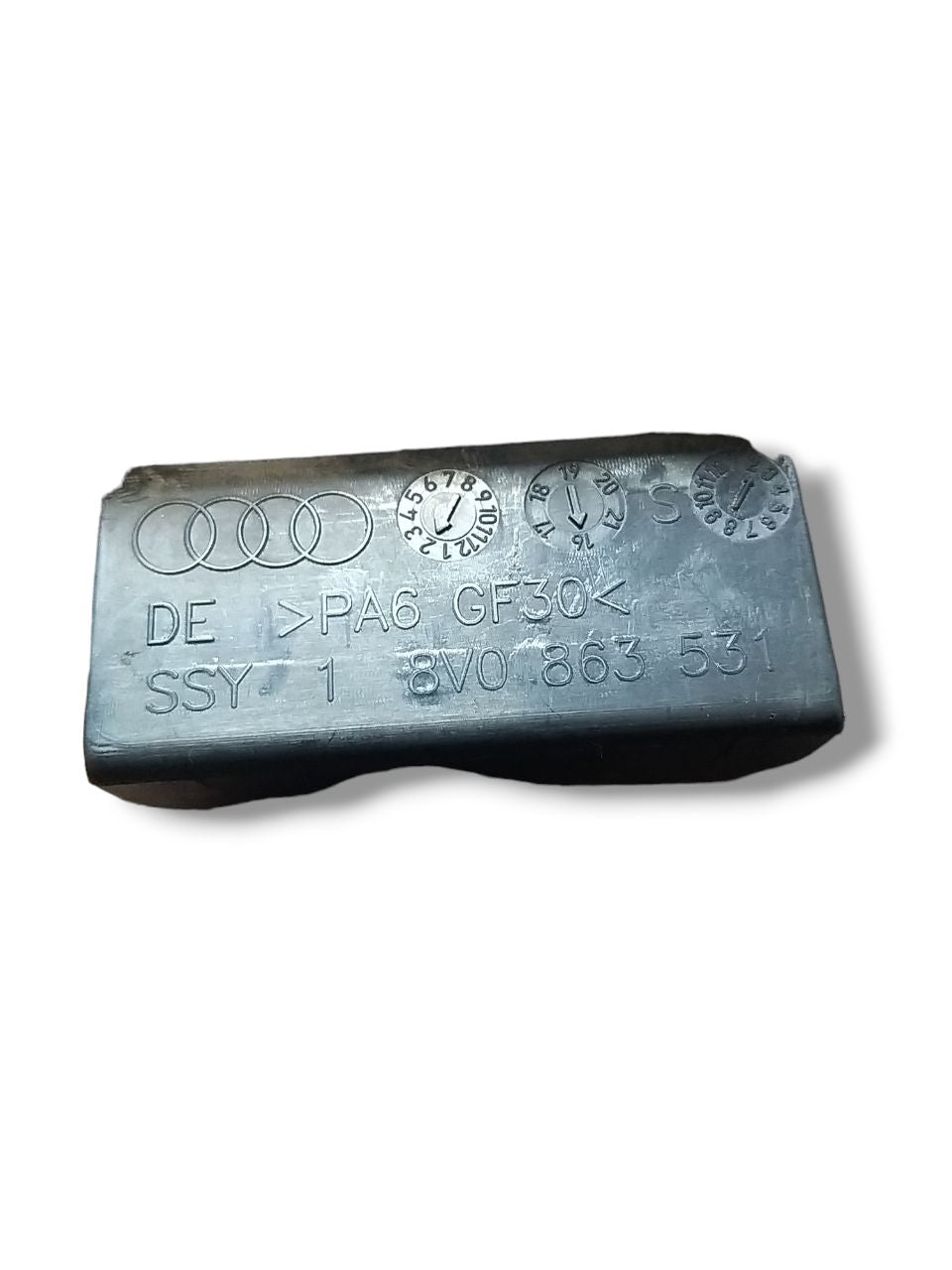Supporto Tunnel Centrale Audi A3 ( 2016 ) Cod : 8V0863531 - F&P CRASH SRLS - Ricambi Usati