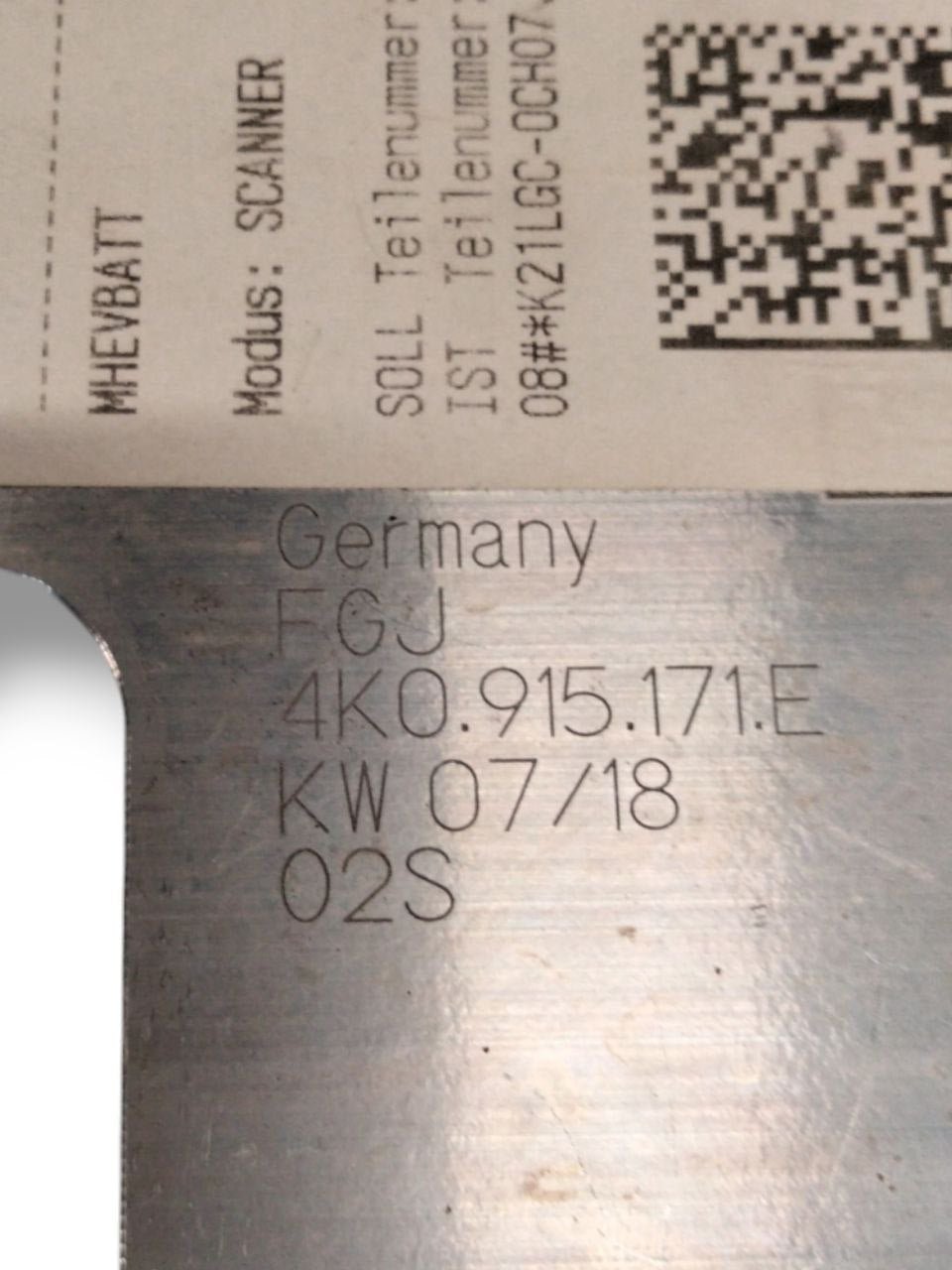 Supporto/Alloggio batteria ibrida Audi A7/Q8 3.0 diesel (2017>) cod.4K0915171E - F&P CRASH SRLS - Ricambi Usati