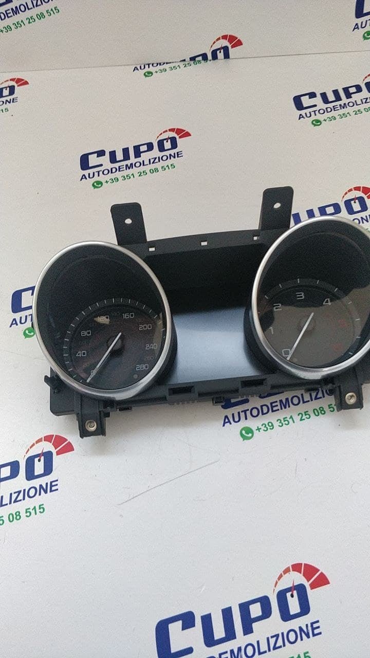 Tachometer Odometer Jaguar Xe 2.0 D r - design 2015 code gx7310849eg - F&P CRASH SRLS - Used Parts