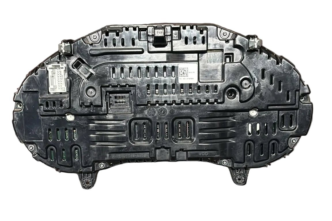 Tachimetro / contachilometri mercedes - benz glc (x253) 2.0 diesel cod:a2059009546 (2015 - 2022) - F&P CRASH SRL - Ricambi Usati
