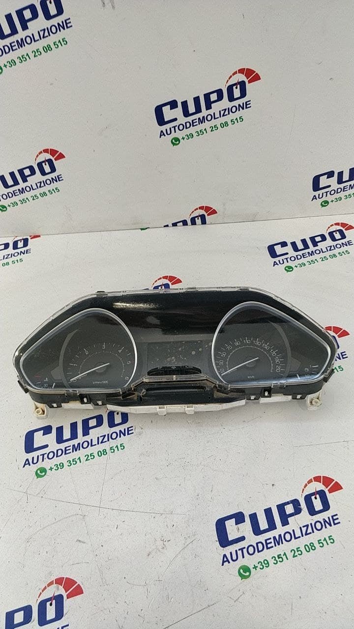 Speedometer Odometer Peugeot 208 / 2008 1.6 hdi 2014 code 9805975780 - F&P CRASH SRLS - Used Spare Parts