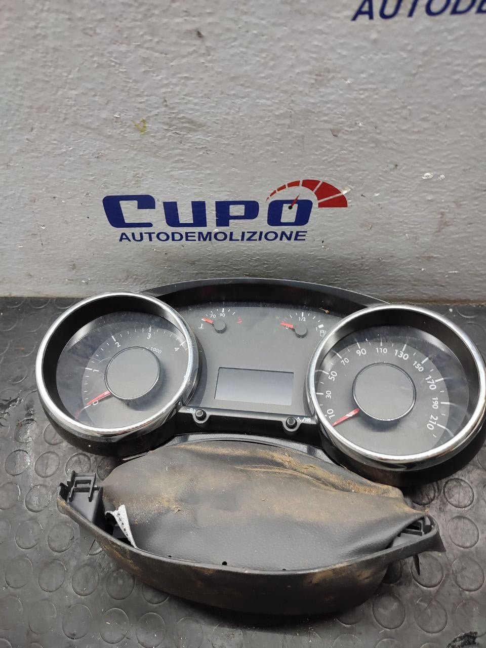 Speedometer / Odometer Peugeot 5008 1.6 hdi code 9810462780 - F&amp;P CRASH SRLS - Used Parts