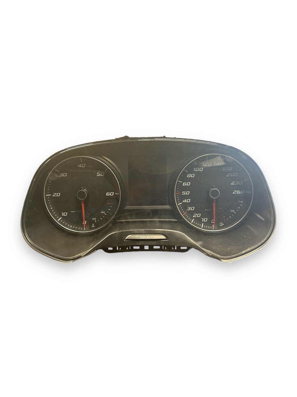 Tachimetro / Contachilometri Seat Leon 1.6 Diesel (2012 &gt; 2019) cod.5F0920872A - F&amp;P CRASH SRLS - Ricambi Usati