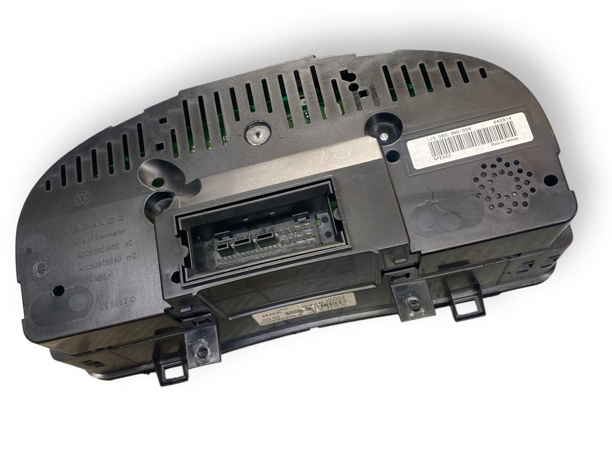 Speedometer / Odometer Volkswagen Tiguan 2.0 diesel ( 5N - manual transmission ) code 5N0920 - F&P CRASH SRLS - Used Parts