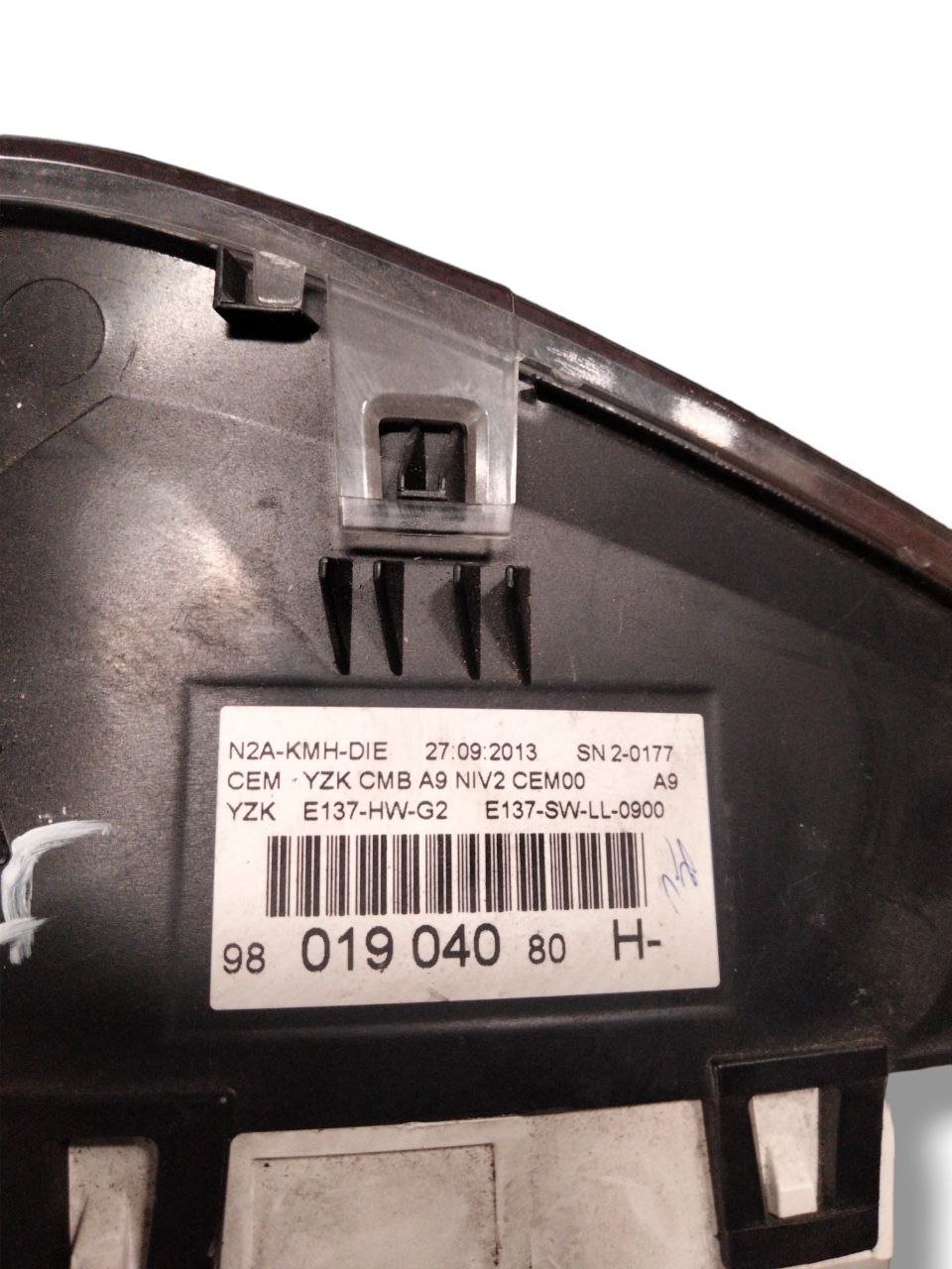 Peugeot 208 1.4 hdi speedometer (2012 - 2019) cod.9801904080 / odometer / Instrument panel - F&P CRASH SRLS - Used Parts