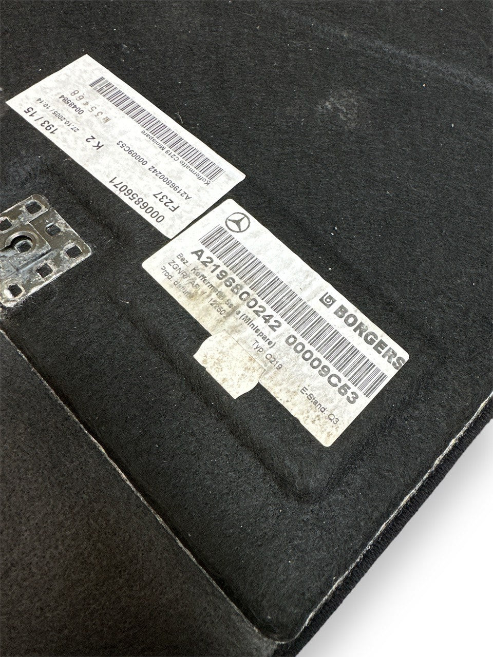 Mercedes CLS W219 (2008) trunk carpet code A2196800242 - F&P CRASH SRLS - Used Parts