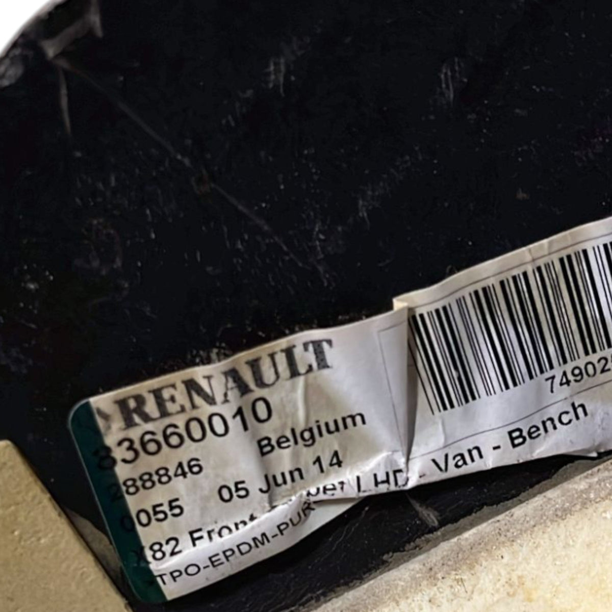 Tappeto / Moquette Renault Trafic III cod:83660010 (2014 >) talento/ vivaro furgonato - F&P CRASH SRLS - Ricambi Usati