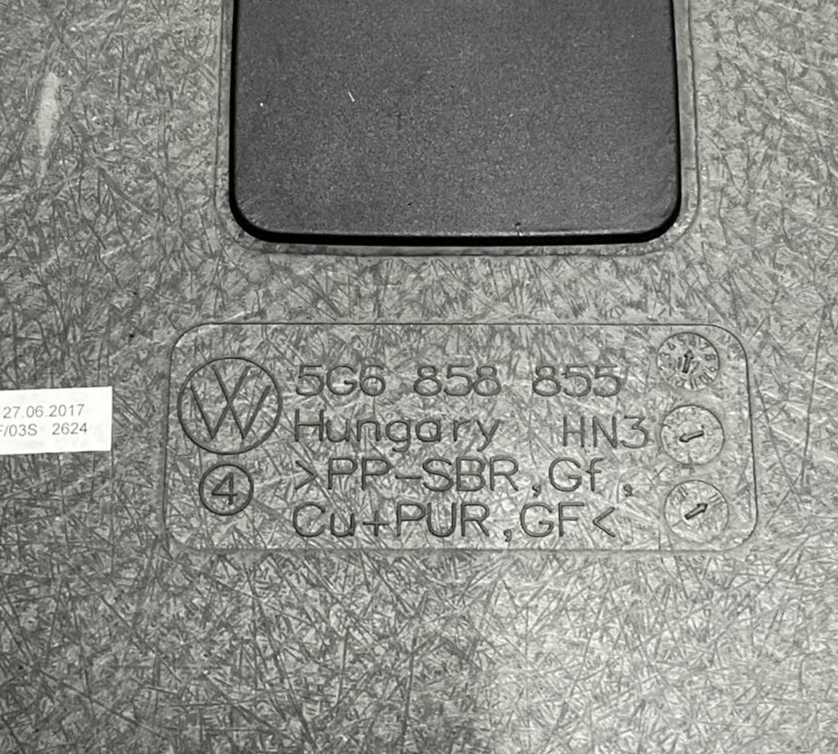 Carpet / Rear trunk shelf Volkswagen Golf VII / 7.5 code 5G6858855 (2012 - 2021) - F&P CRASH SRLS - Used Parts