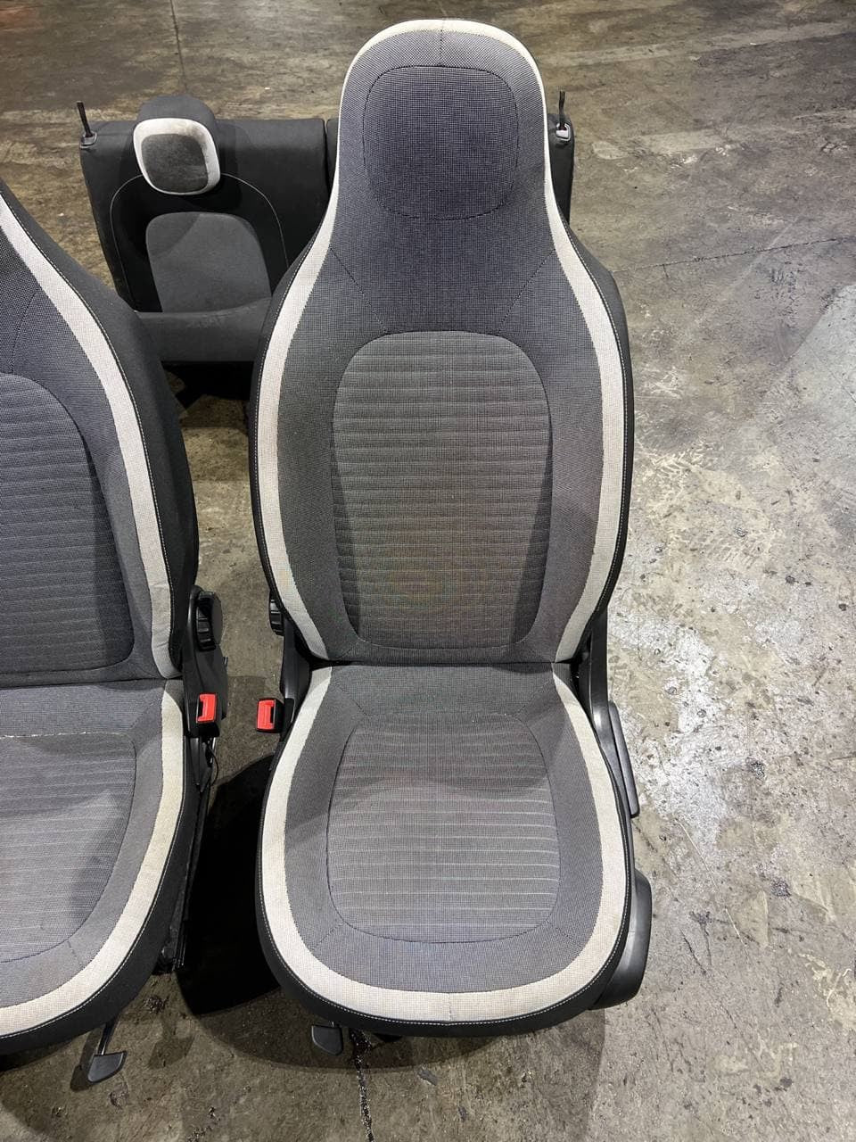 Tappezzeria completa di pannelli Renault Twingo III 2015 - F&P CRASH SRLS - Ricambi Usati