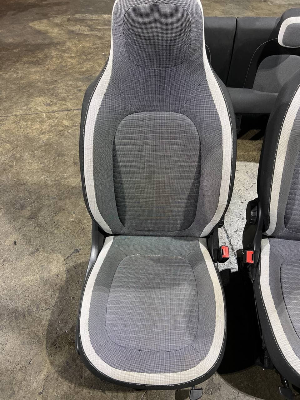 Tappezzeria completa di pannelli Renault Twingo III 2015 - F&P CRASH SRLS - Ricambi Usati