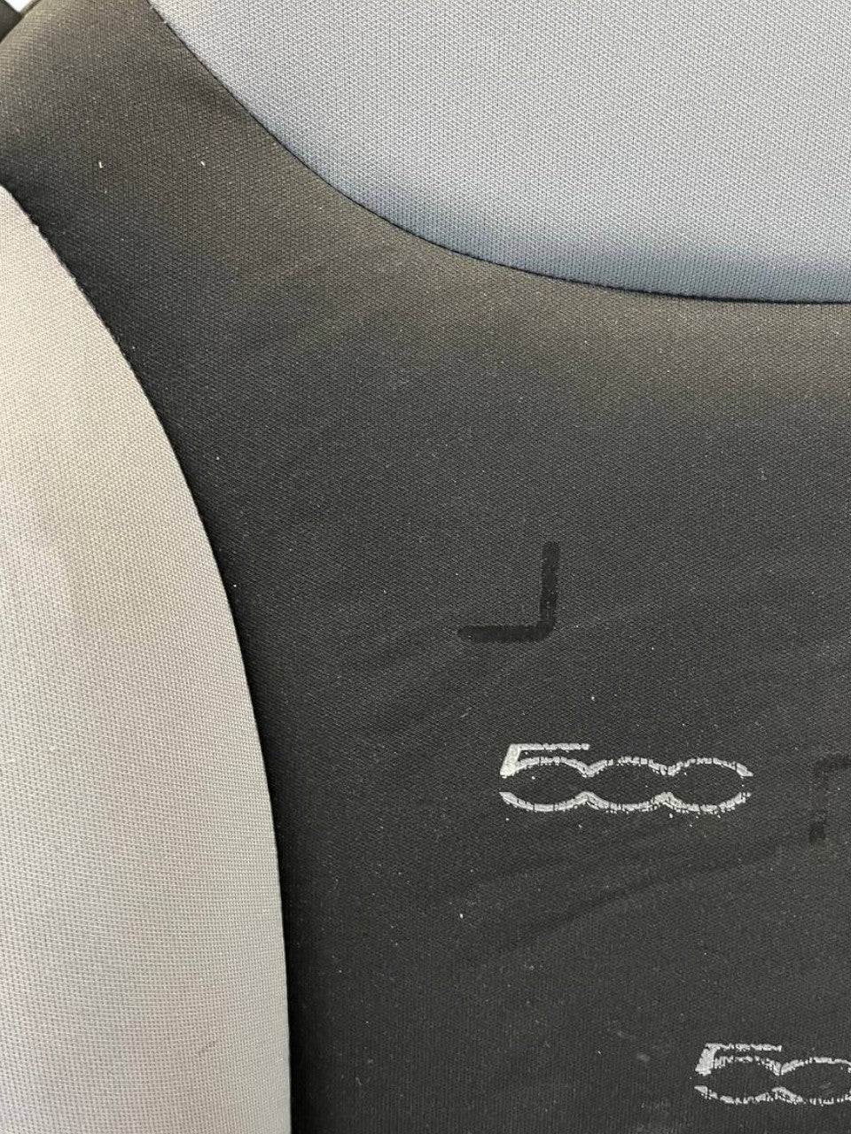 Tappezzeria / Sedili anteriori in Tessuto Nero e Grigio Fiat 500L (2014) - F&P CRASH SRLS - Ricambi Usati