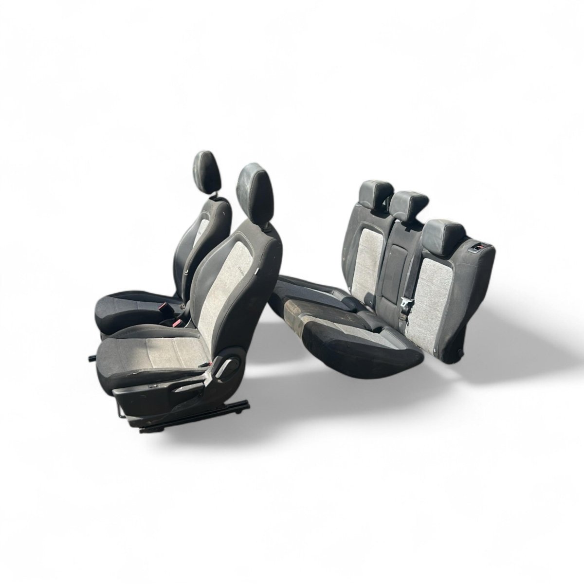 Tappezzeria / sedili Fiat Tipo Cross (2015 > ) in stoffa neri e grigi - F&P CRASH SRLS - Ricambi Usati