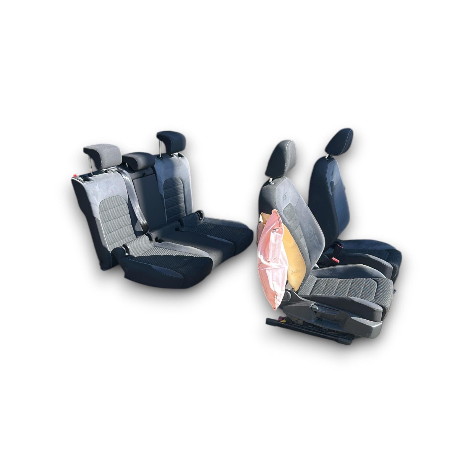 Tappezzeria / Sedili Grigia e Nera Volkswagen Golf 7.5 (R - Line) (2017 > 2021) Stoffa e Alcantara Con Sedili Riscaldabili - F&P CRASH SRLS - Ricambi Usati