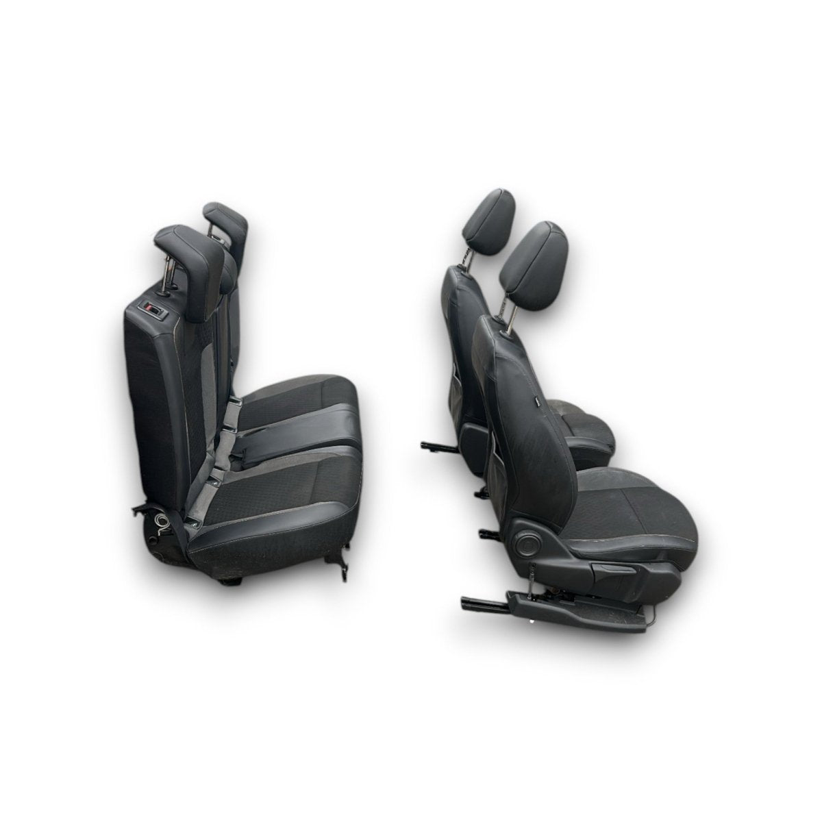 Tappezzeria / Sedili In Pelle E Stoffa Nera E Grigia Opel Grandland X (2017 > ) - F&P CRASH SRLS - Ricambi Usati