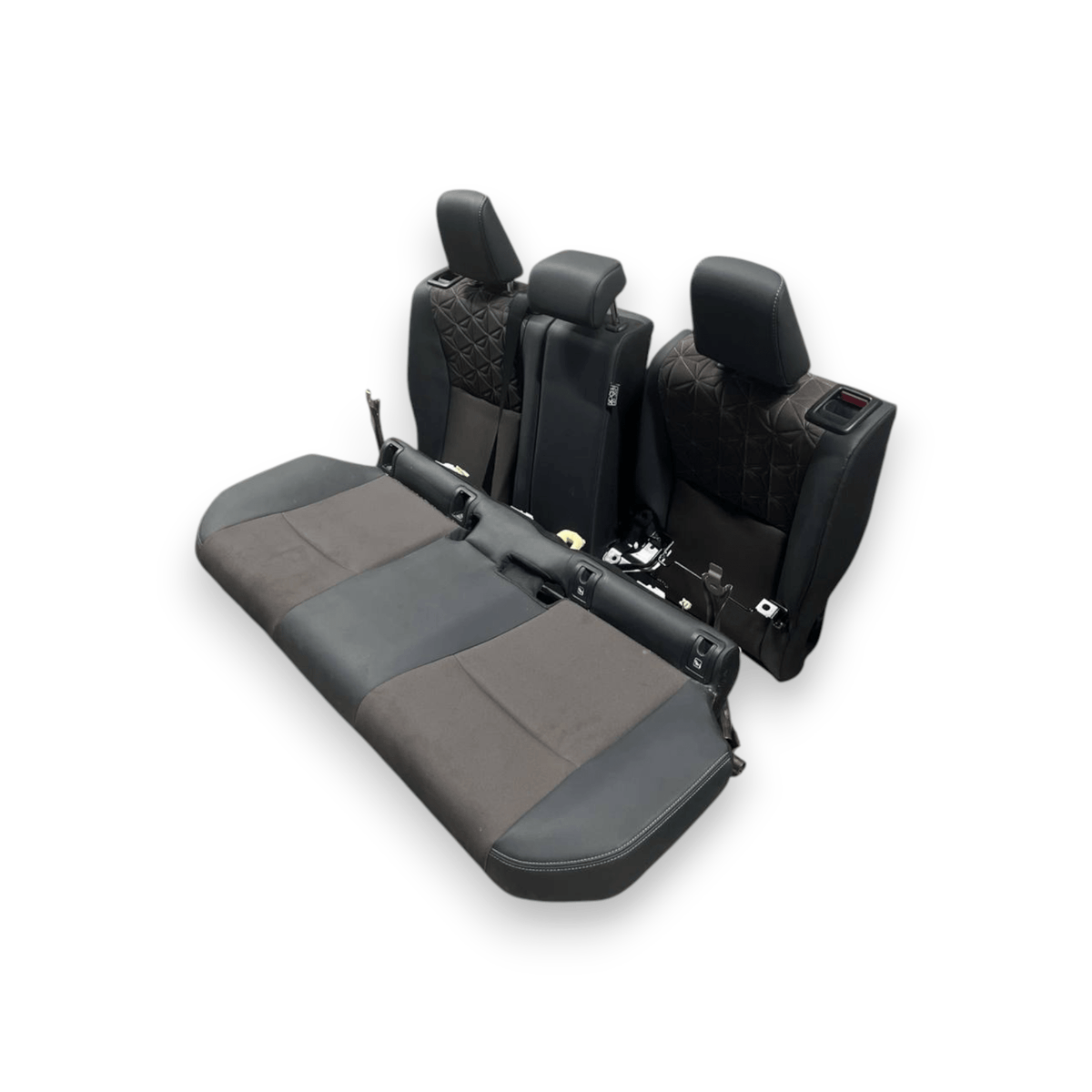 Tappezzeria / Sedili in Pelle e Tessuto Toyota Yaris Cross (2020 - ) - F&P CRASH SRLS - Ricambi Usati