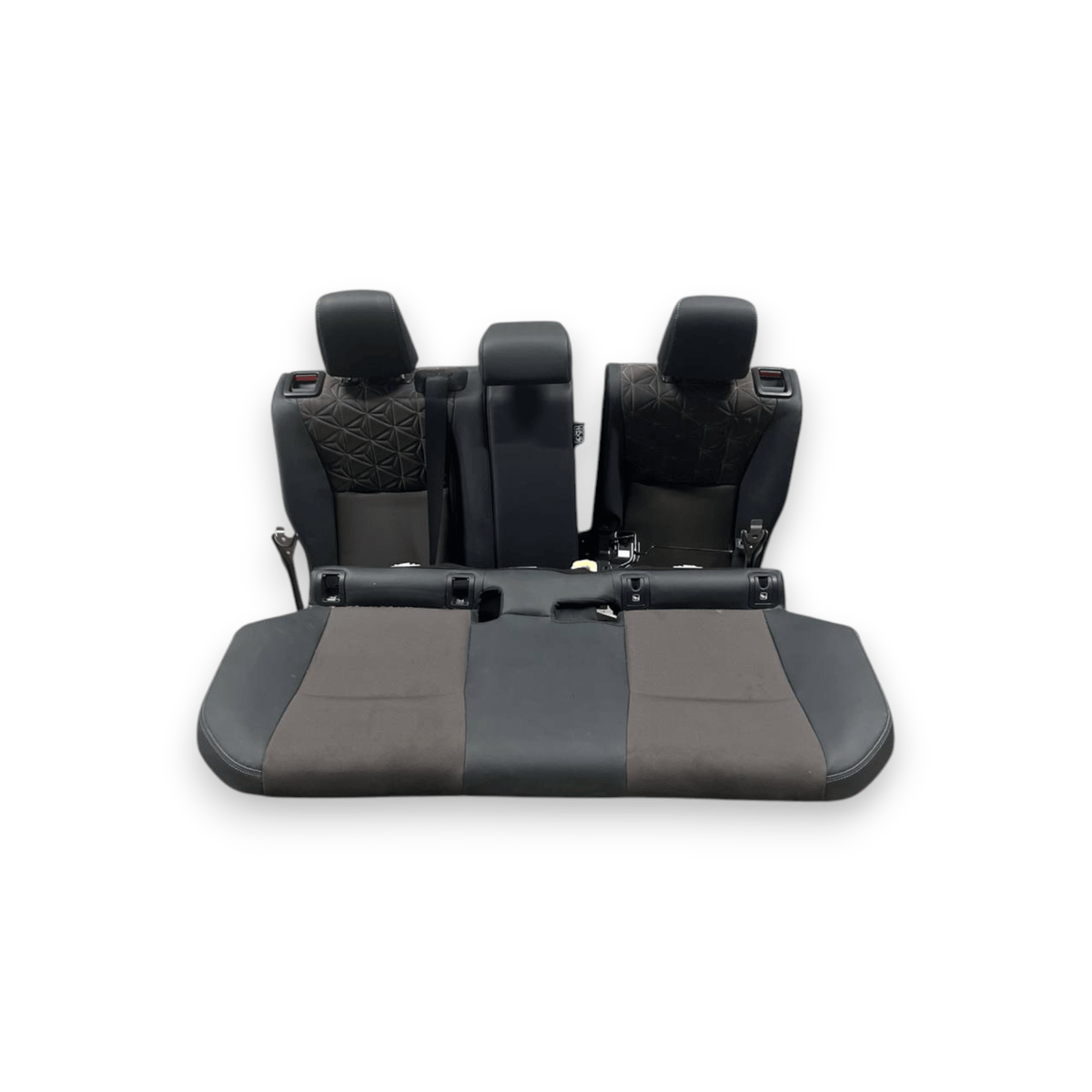 Tappezzeria / Sedili in Pelle e Tessuto Toyota Yaris Cross (2020 - ) - F&P CRASH SRLS - Ricambi Usati