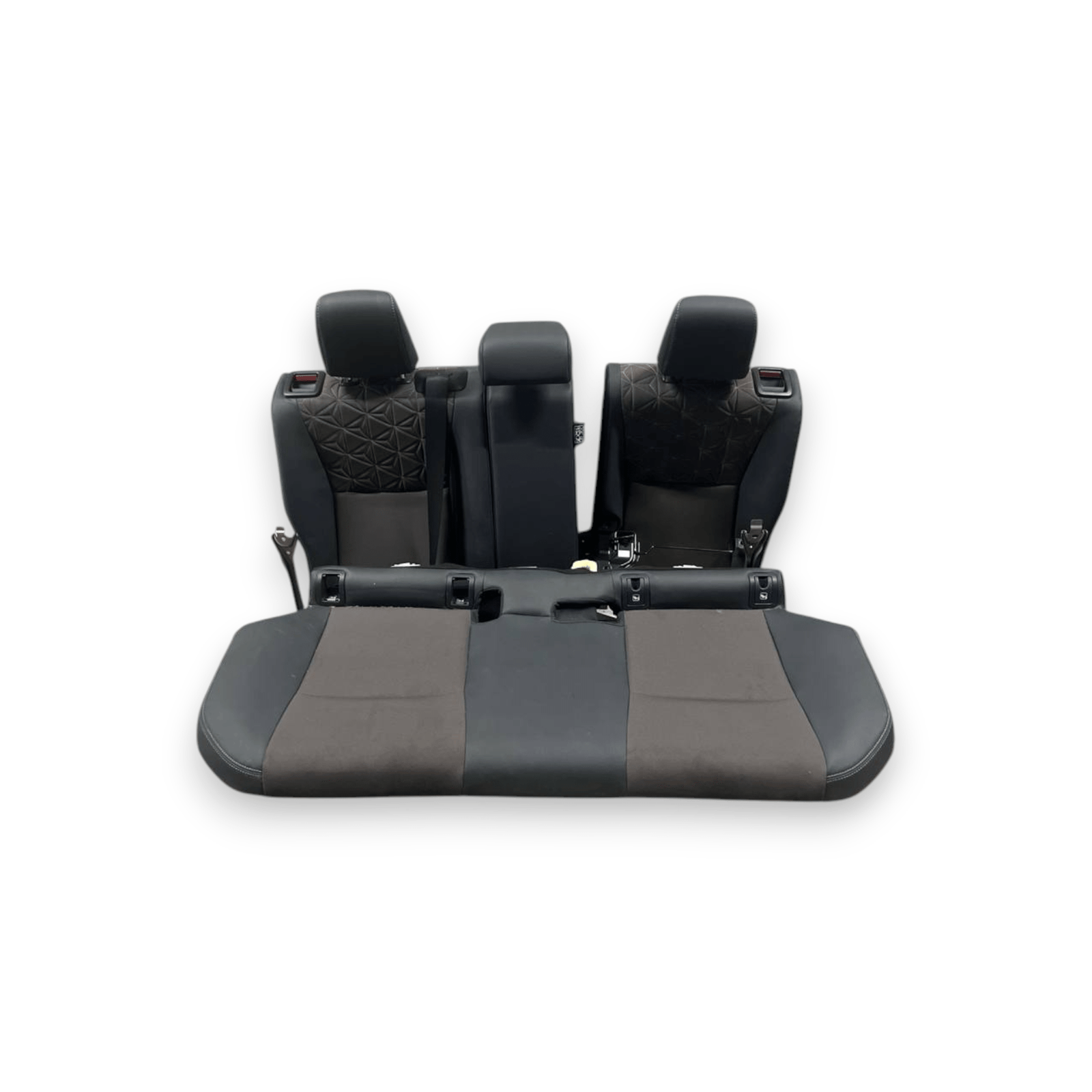 Tappezzeria / Sedili in Pelle e Tessuto Toyota Yaris Cross (2020 - ) - F&P CRASH SRLS - Ricambi Usati