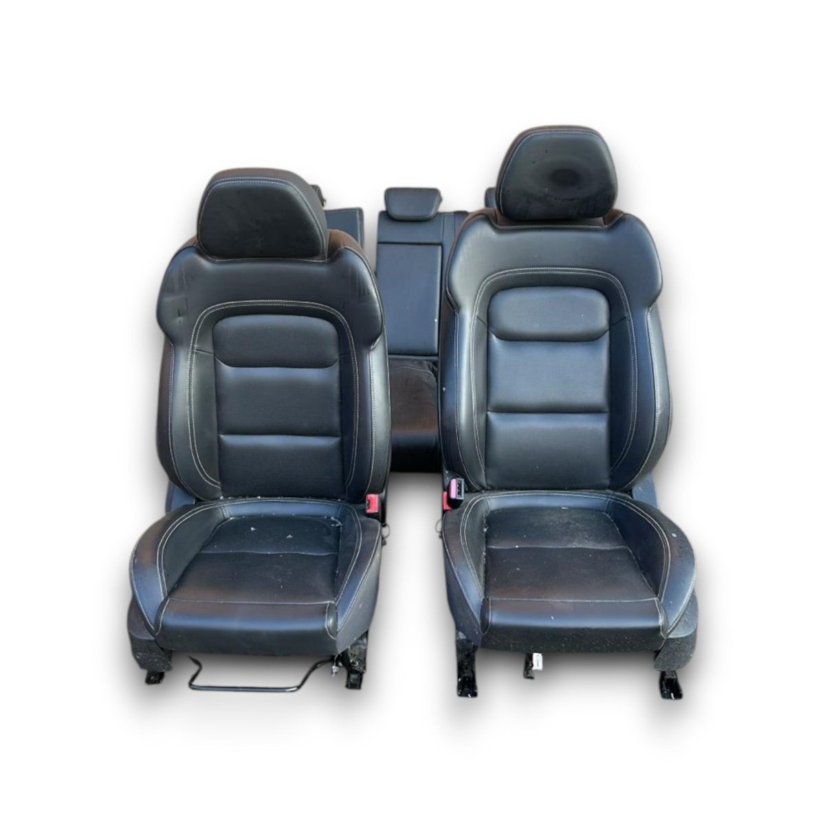 Tappezzeria / sedili in pelle neri DR F35 (2020 > 2023) - F&P CRASH SRL - Ricambi Usati