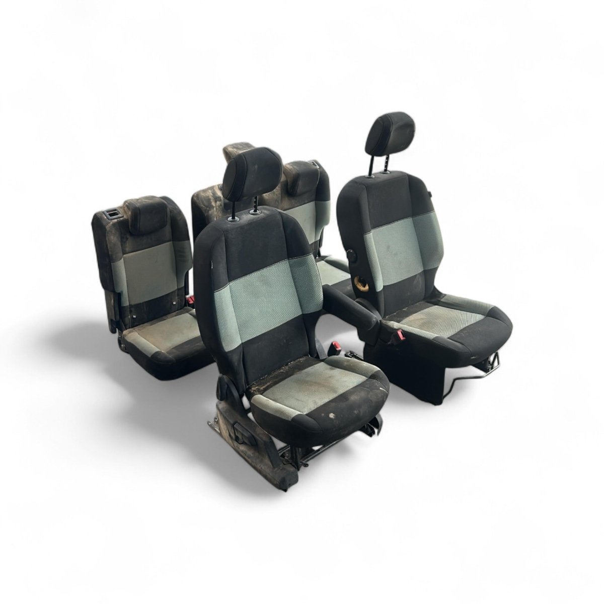 Tappezzeria / sedili in stoffa neri e grigi Peugeot Rifter (2018 > ) - F&P CRASH SRLS - Ricambi Usati