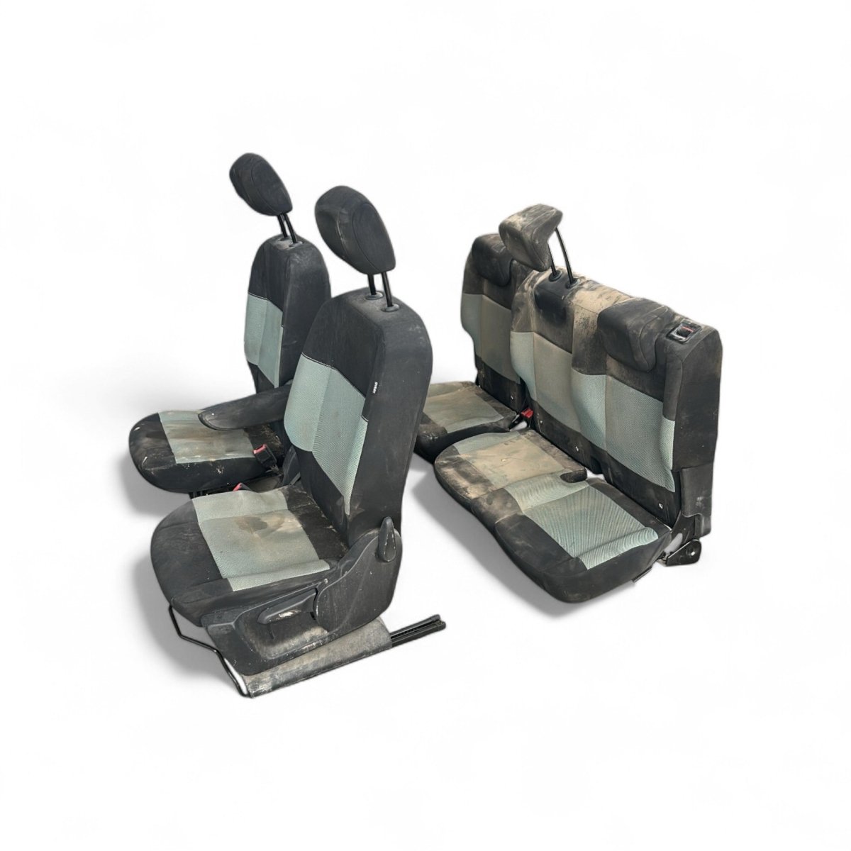 Tappezzeria / sedili in stoffa neri e grigi Peugeot Rifter (2018 > ) - F&P CRASH SRLS - Ricambi Usati