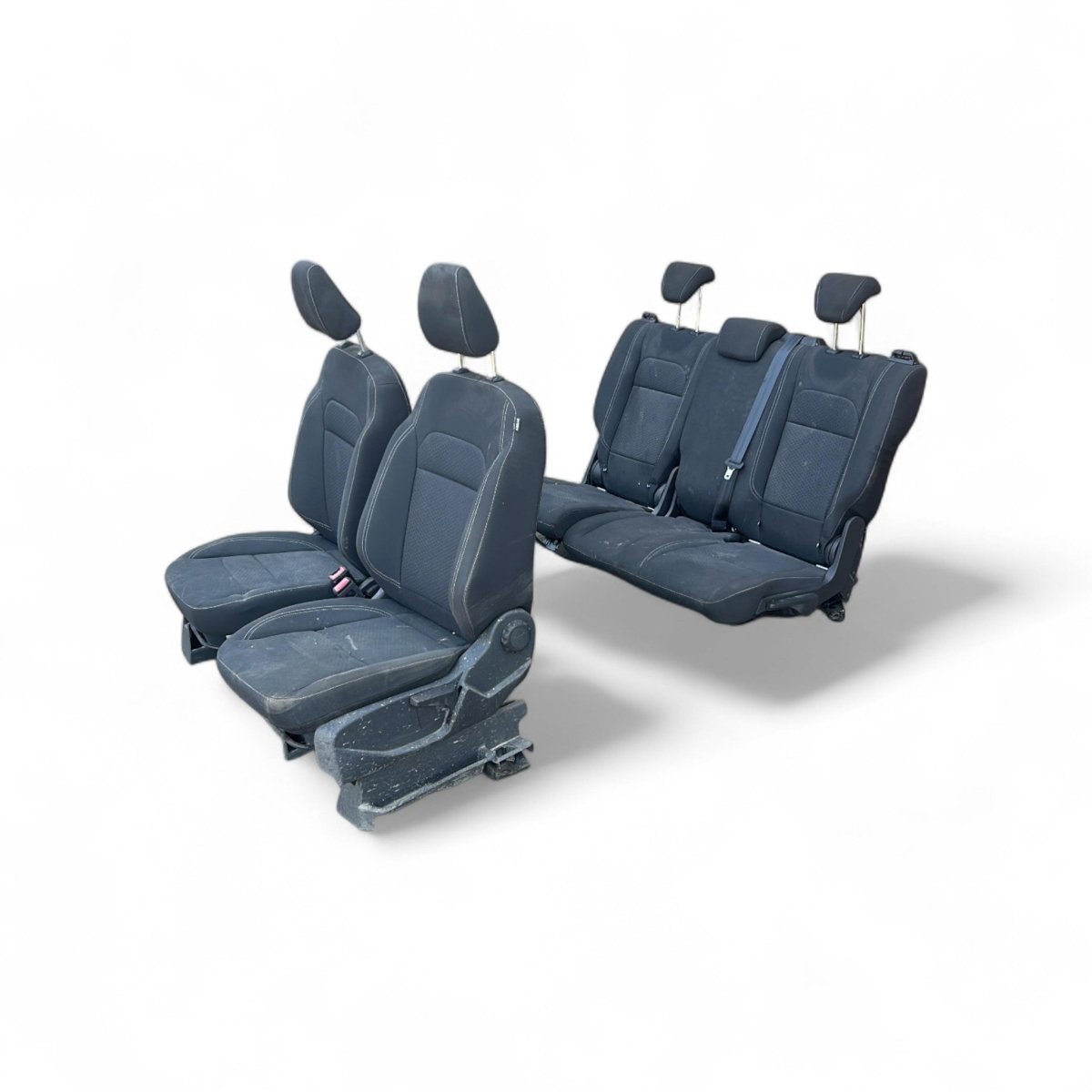 Tappezzeria / sedili in stoffa neri Ford Kuga II (2012 > 2019) - F&P CRASH SRLS - Ricambi Usati