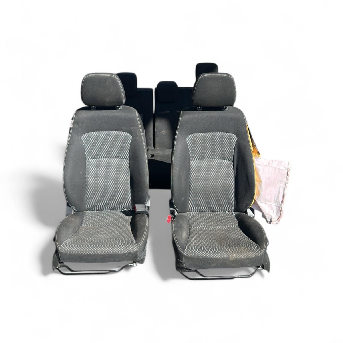 Tappezzeria / sedili in stoffa neri Suzuki Vitara (2015 > ) - F&P CRASH SRLS - Ricambi Usati